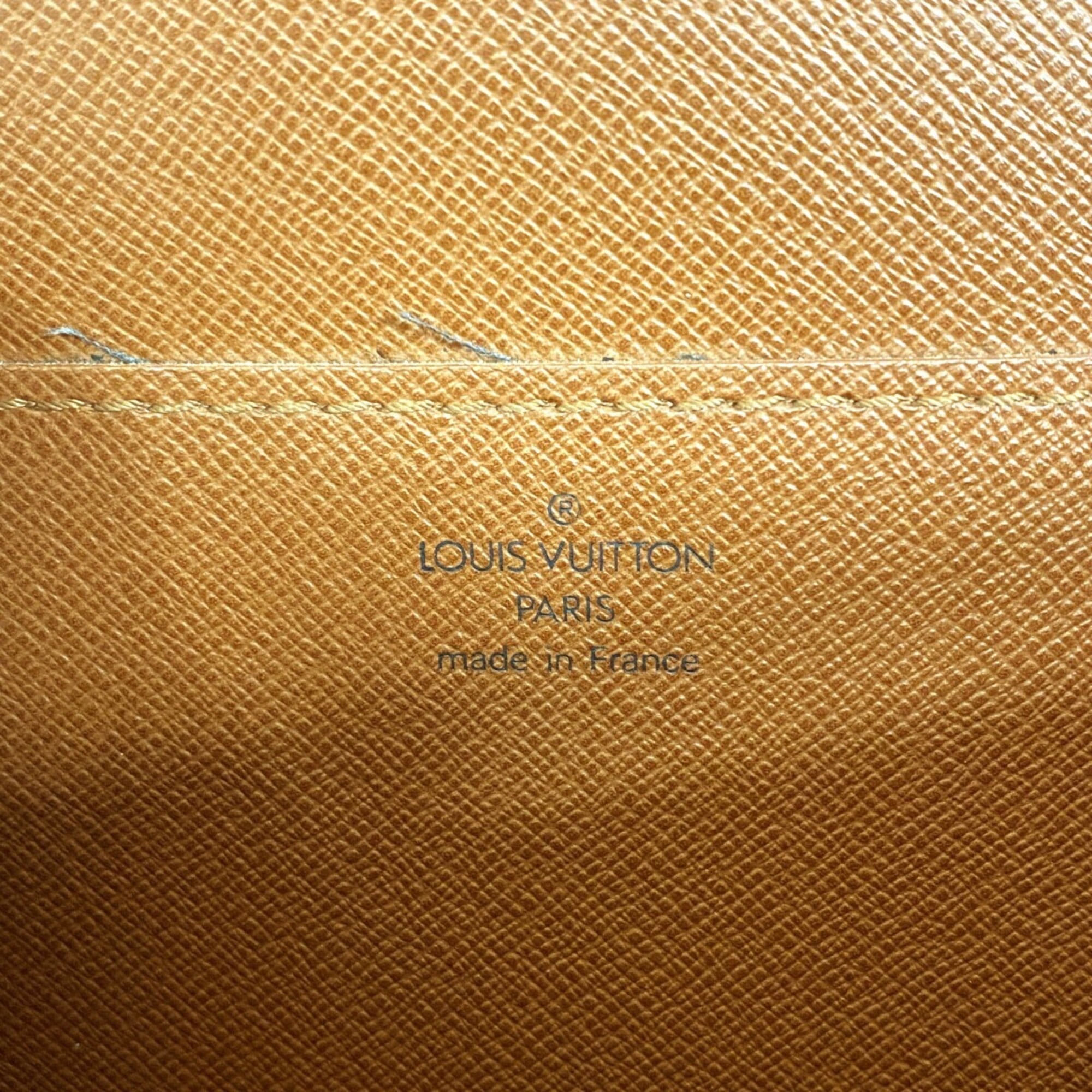 Louis Vuitton Brown Briefcase (Pre-Owned)