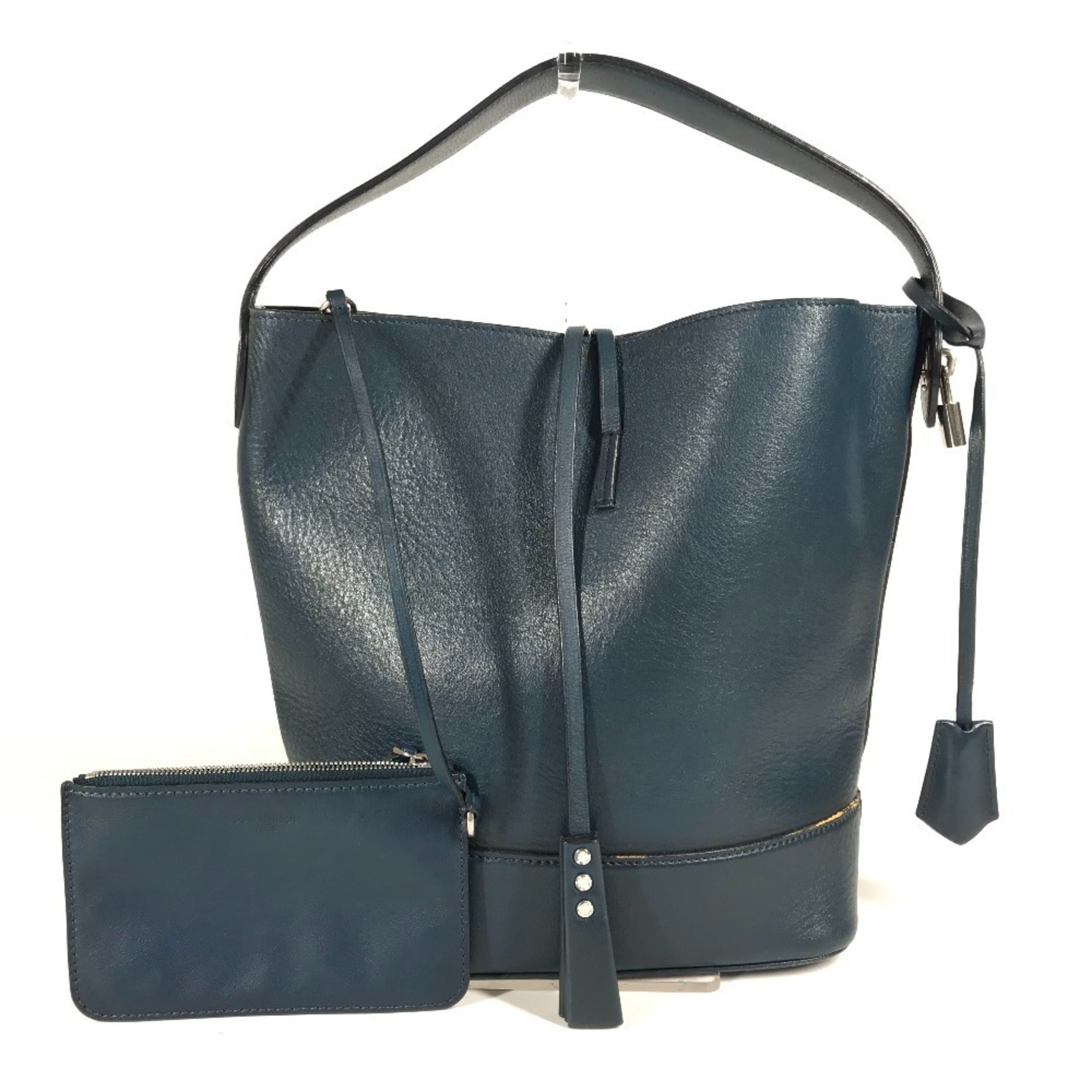 Louis Vuitton Blue Leather Pouch Shoulder Bag (Pre-Owned)