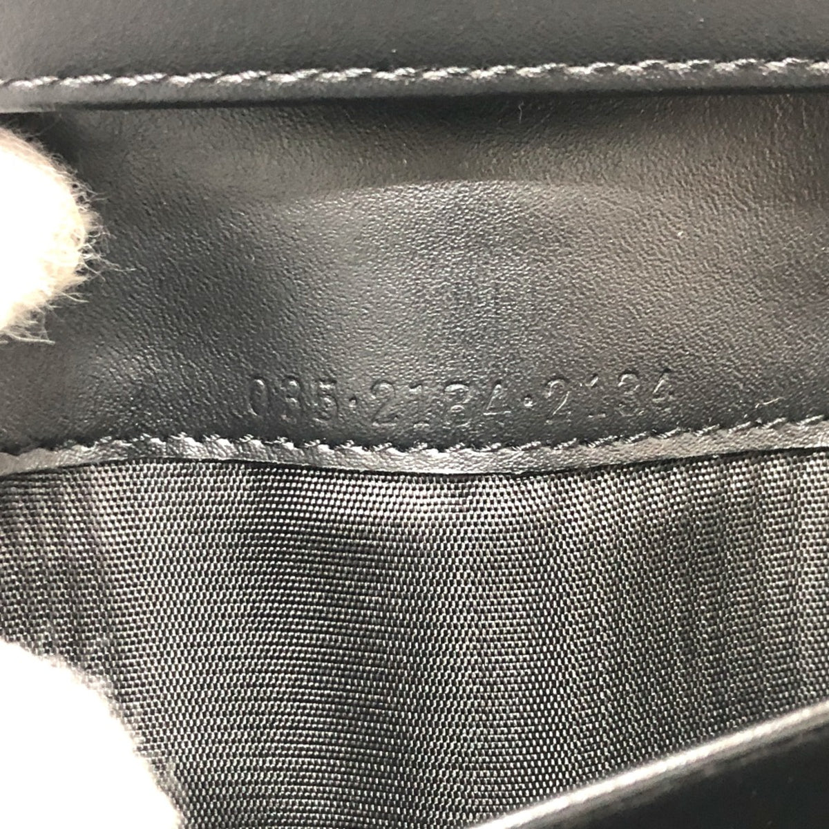 Gucci Black Other Wallet (Bi-Fold) (Pre-Owned)