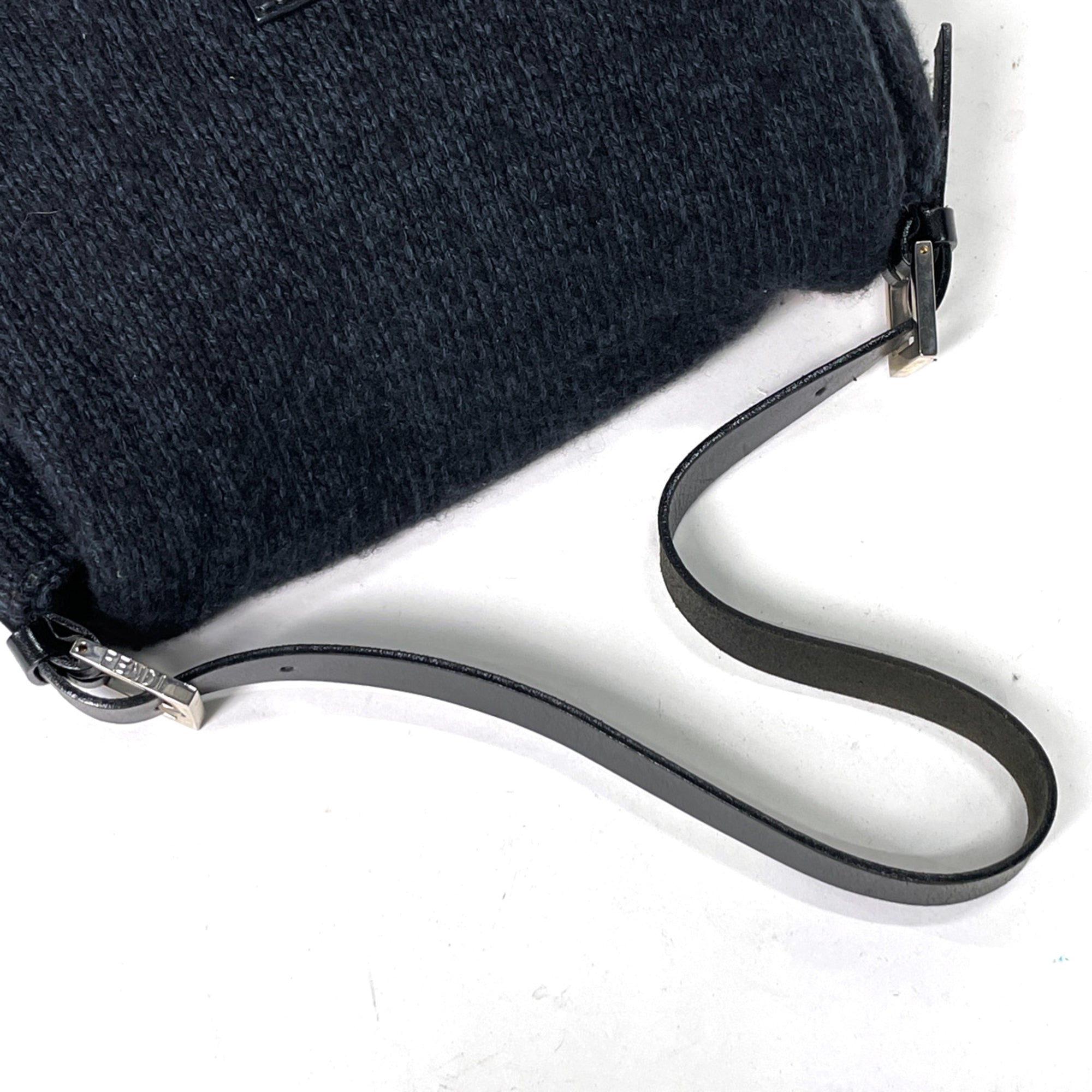 Fendi Black Navy Fabric Leather Shoulder Bag (Pre-Owned)