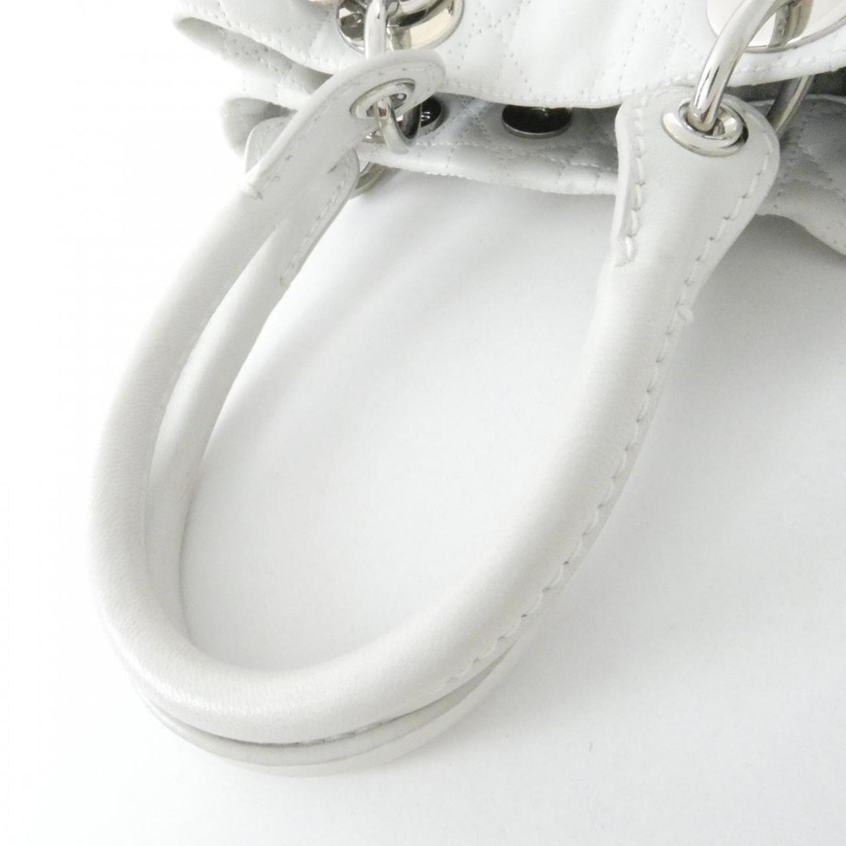 Christian Dior White Leather Handbag (Pre-Owned)