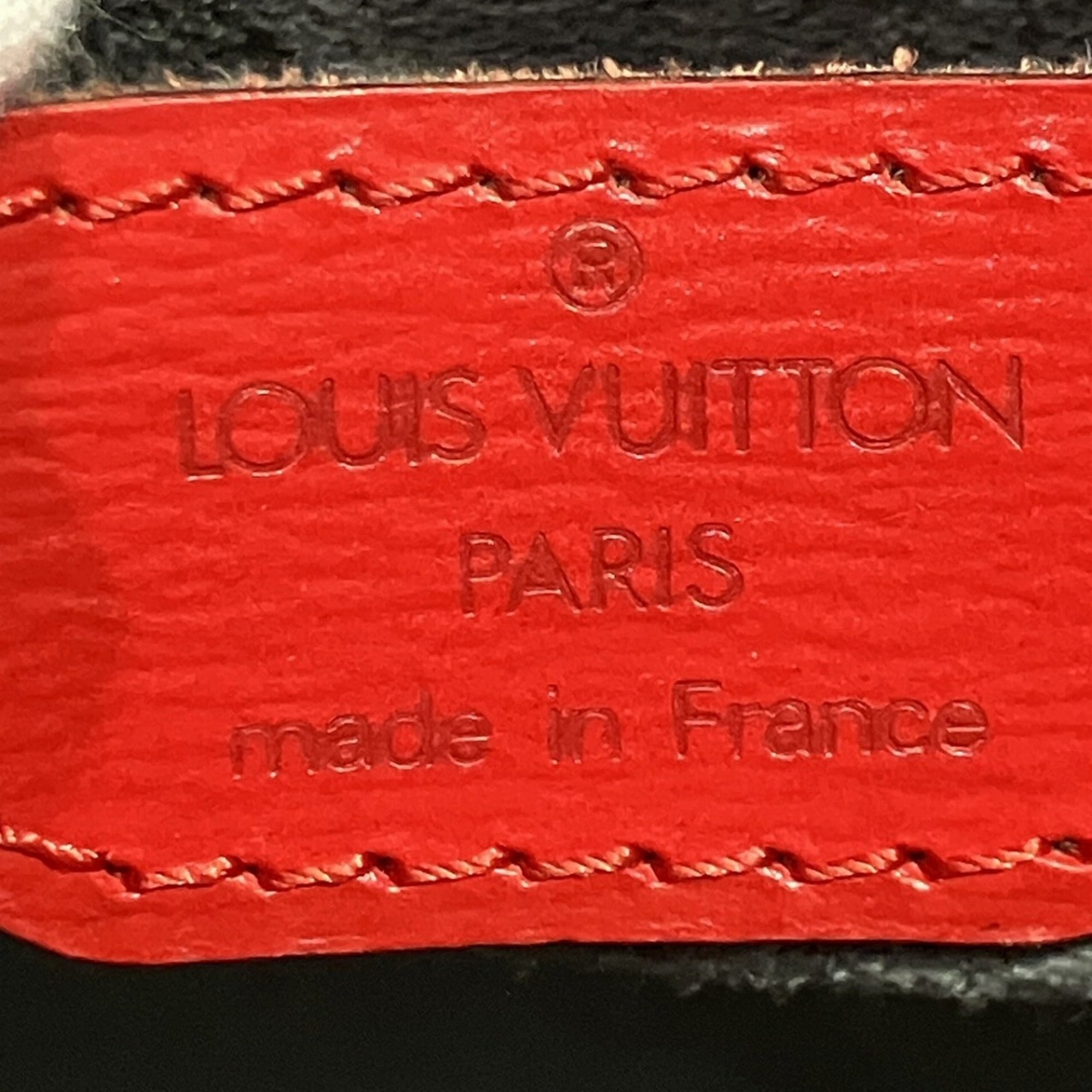 Louis Vuitton Epi Red Color Leather Shoulder Bag (Pre-Owned)