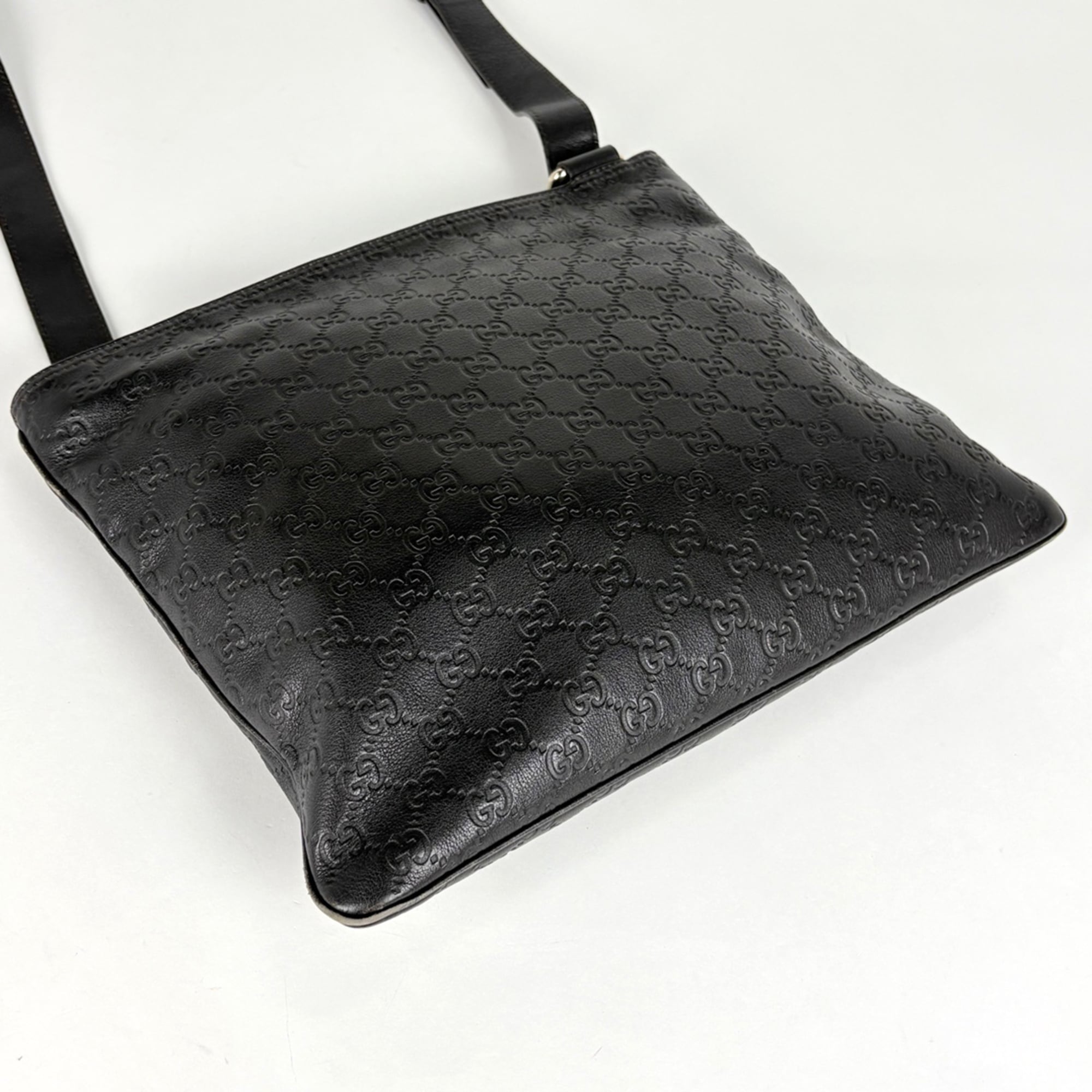 Gucci Guccissima Dark Brown Gg Leather Shoulder Bag (Pre-Owned)