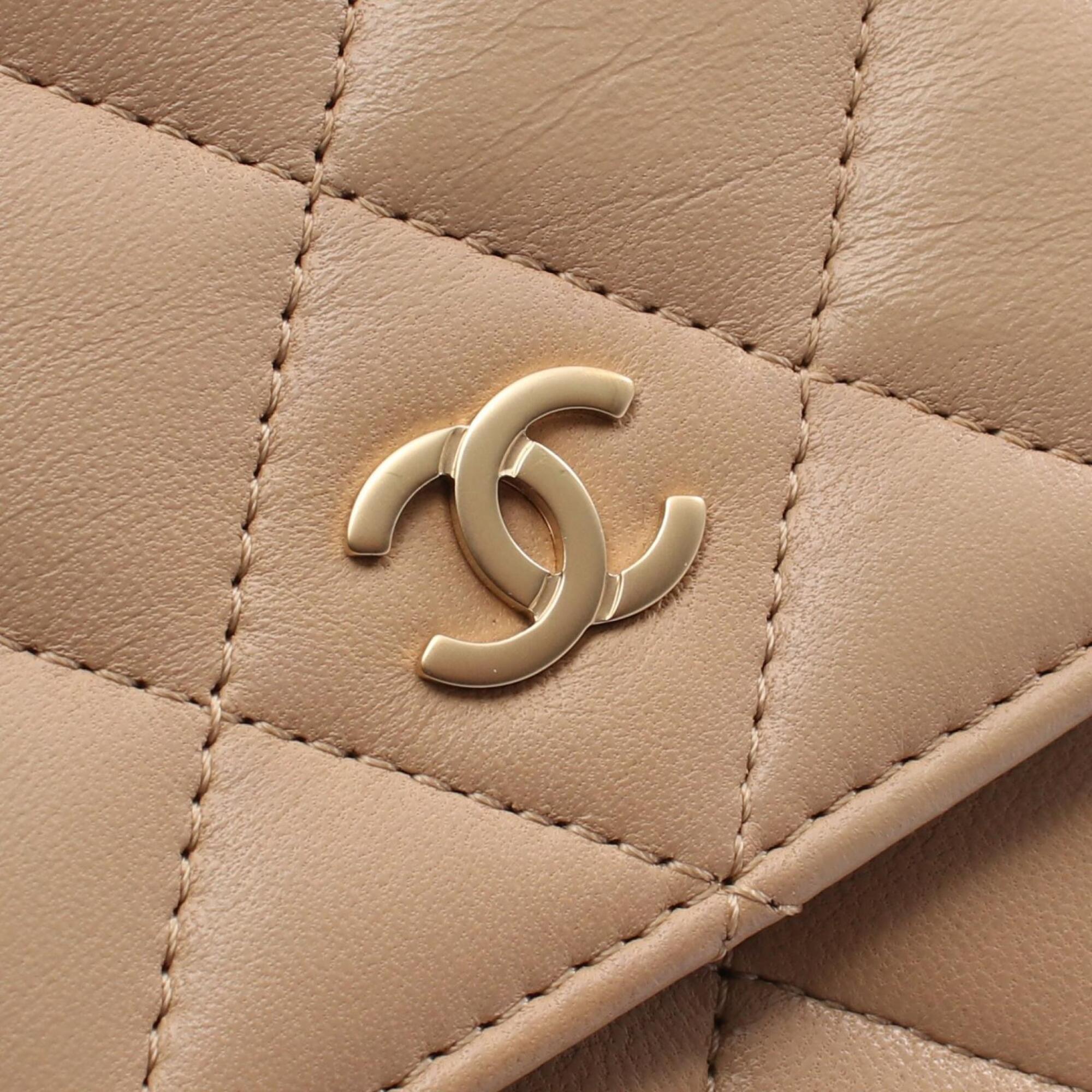 Chanel Beige Leather Handbag Shoulder Bag (Pre-Owned)