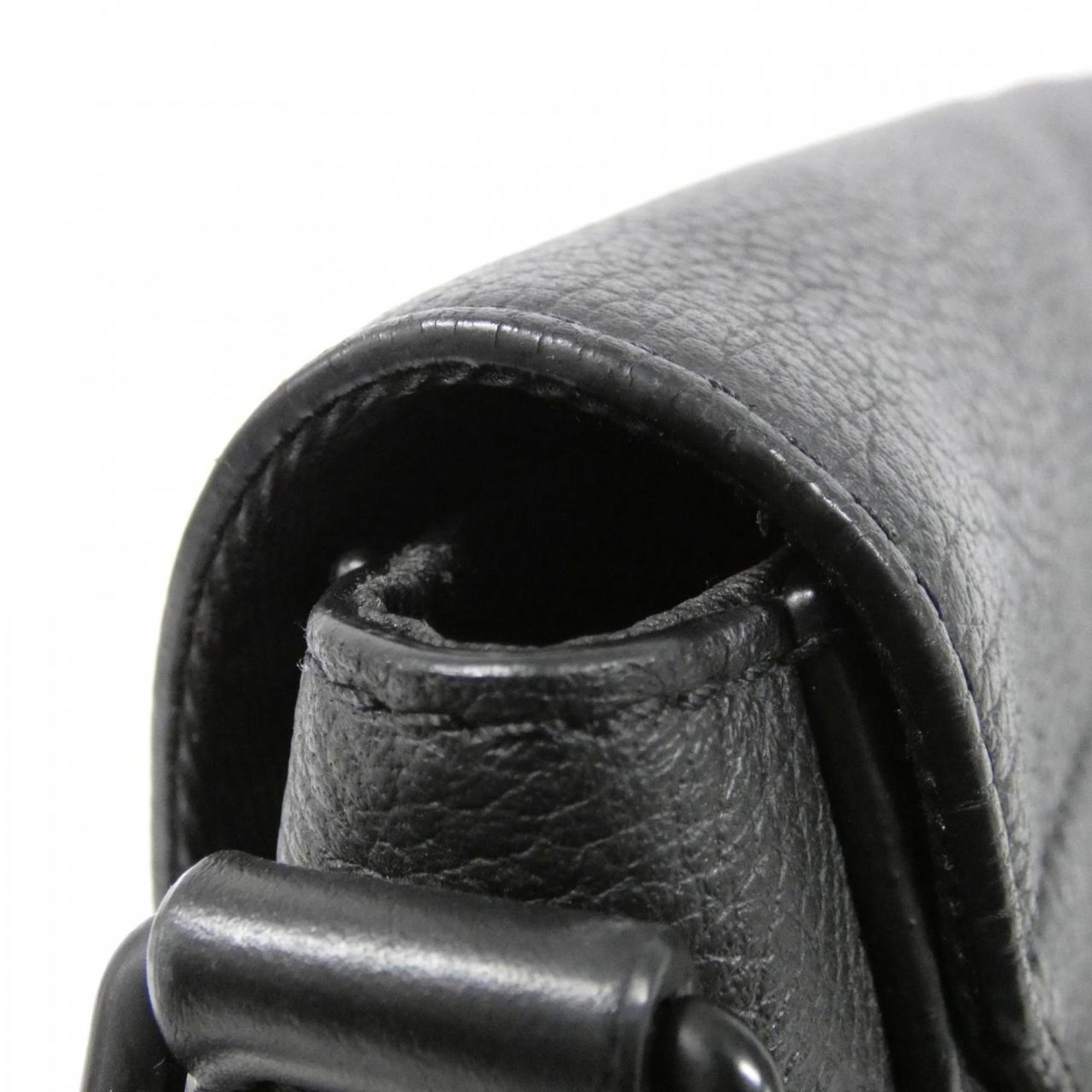 Louis Vuitton Black Leather Shoulder Bag (Pre-Owned)