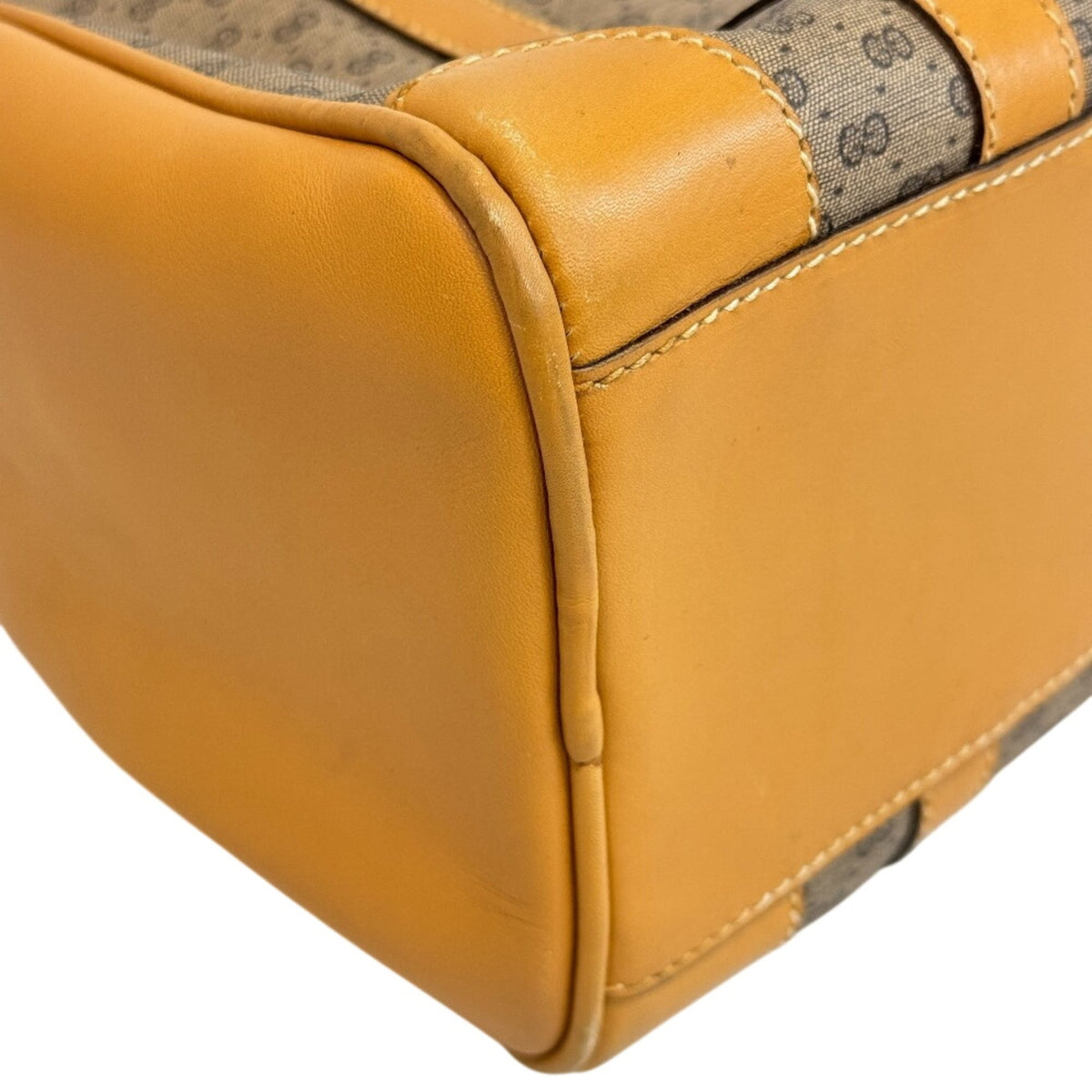 Gucci Brown Pvc Leather Boston Bag Handbag (Pre-Owned)