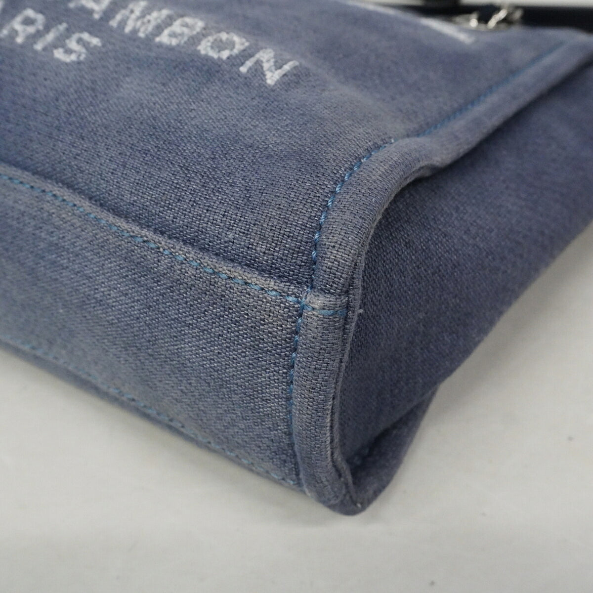 Chanel Navy Canvas Tote Bag (Pre-Owned)