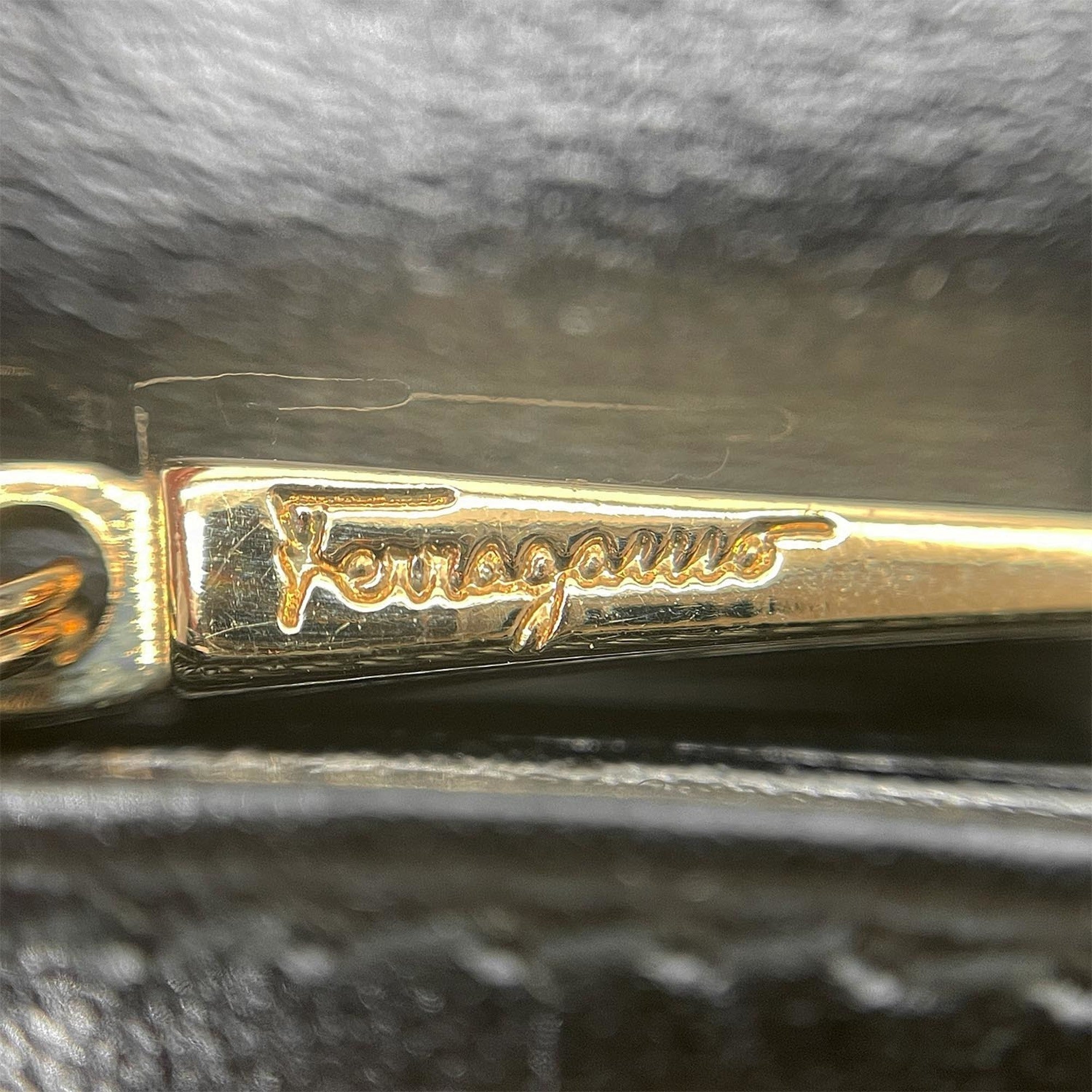Salvatore Ferragamo Black Metal Leather Coin Purse/Coin Case (Pre-Owned)