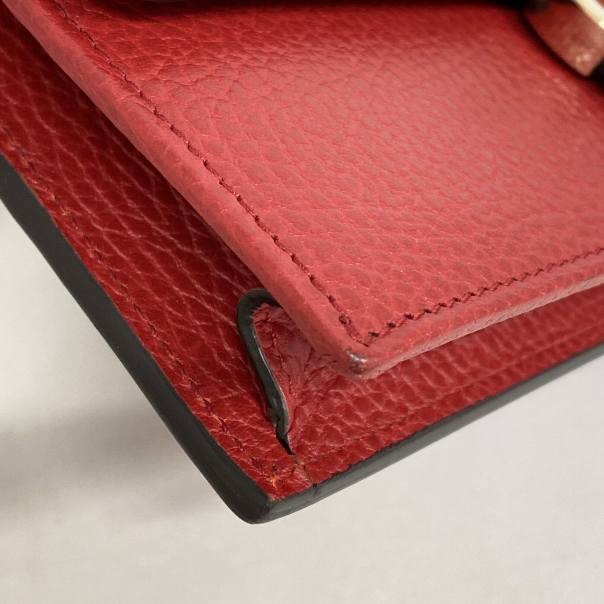 Gucci Red Color Leather Chain/Shoulder Wallet (Pre-Owned)