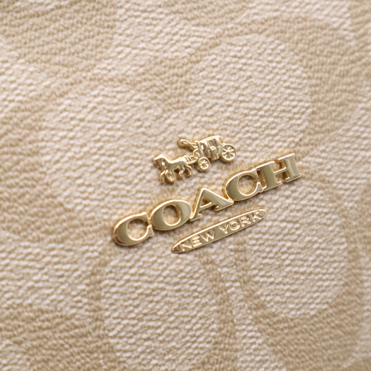 Coach Beige White Canvas Tote Bag (Pre-Owned)