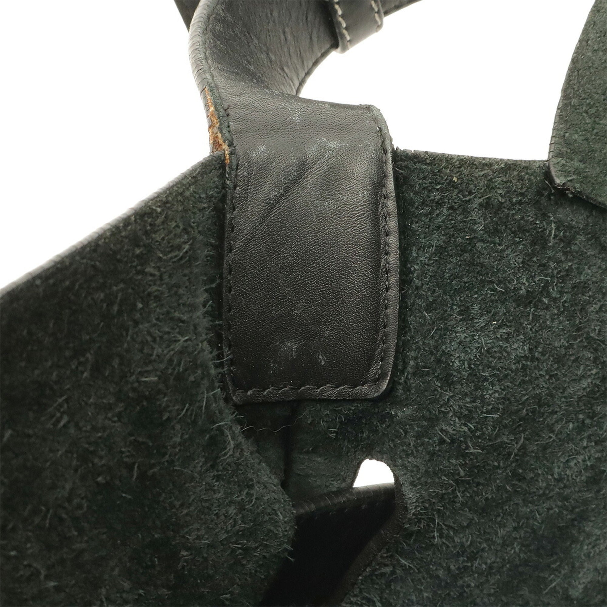 Loewe Black Leather Shoulder Bag (Pre-Owned)