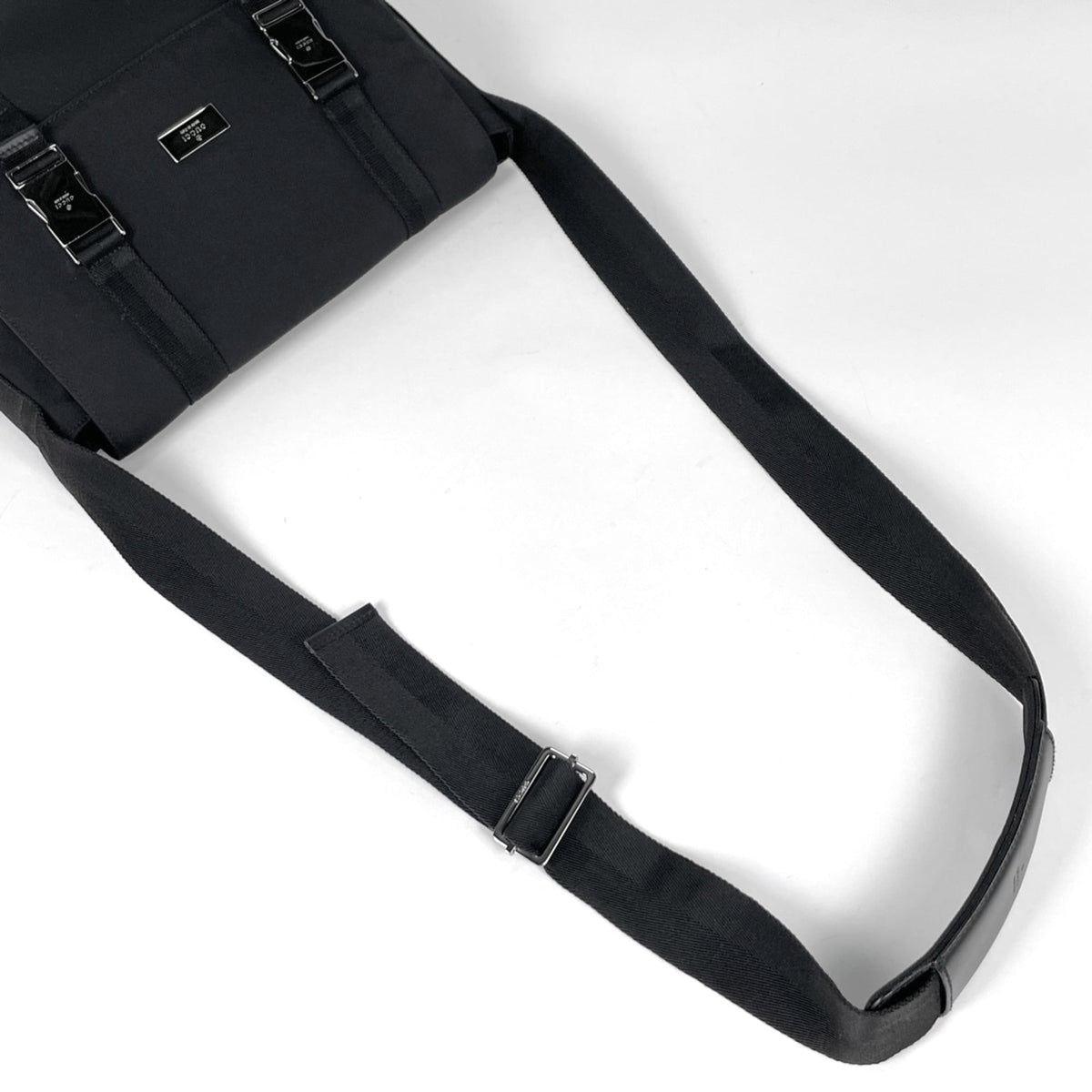 Gucci Nylon Leather Shoulder Bag (Pre-Owned)