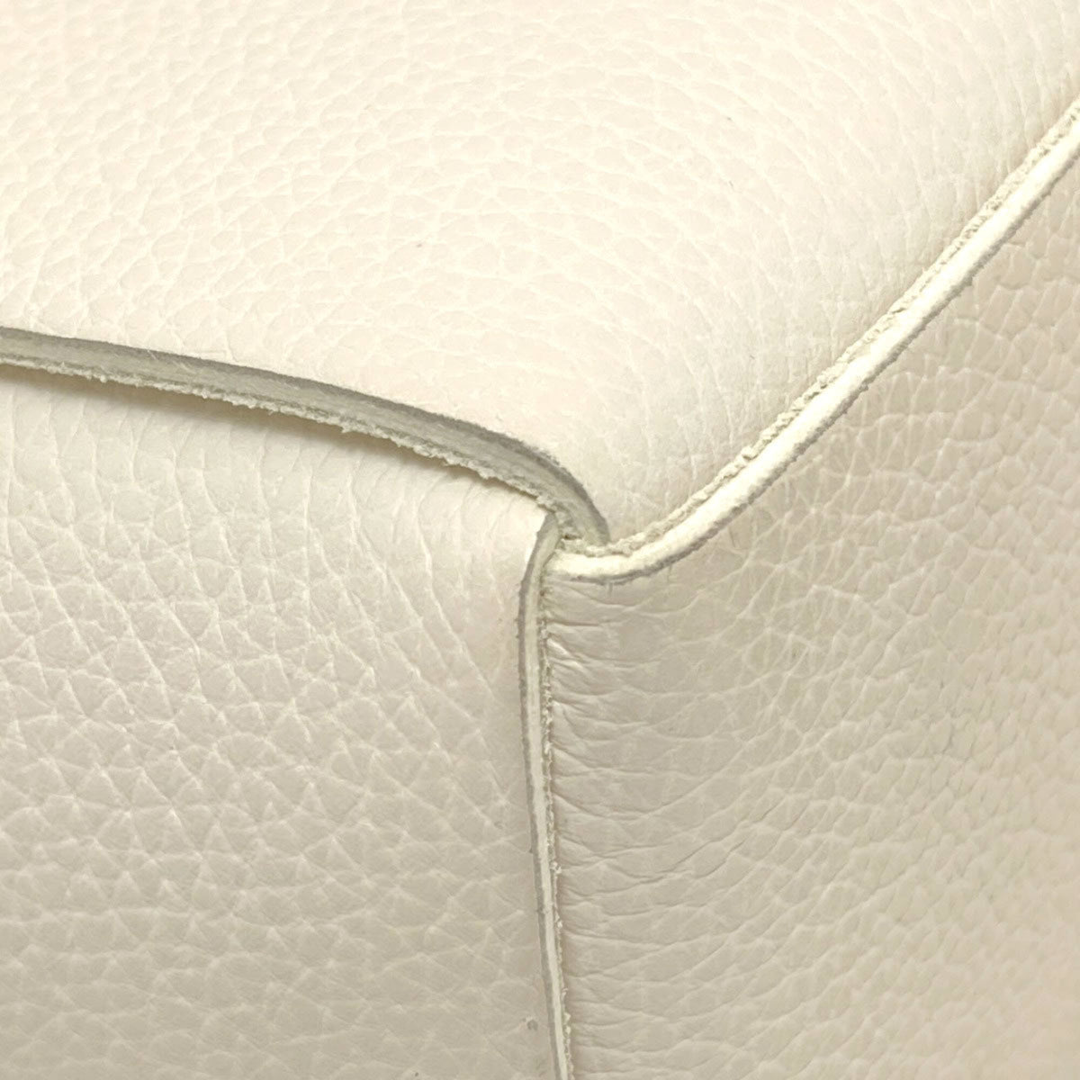 Bottega Veneta White Leather Handbag Pouch (Pre-Owned)