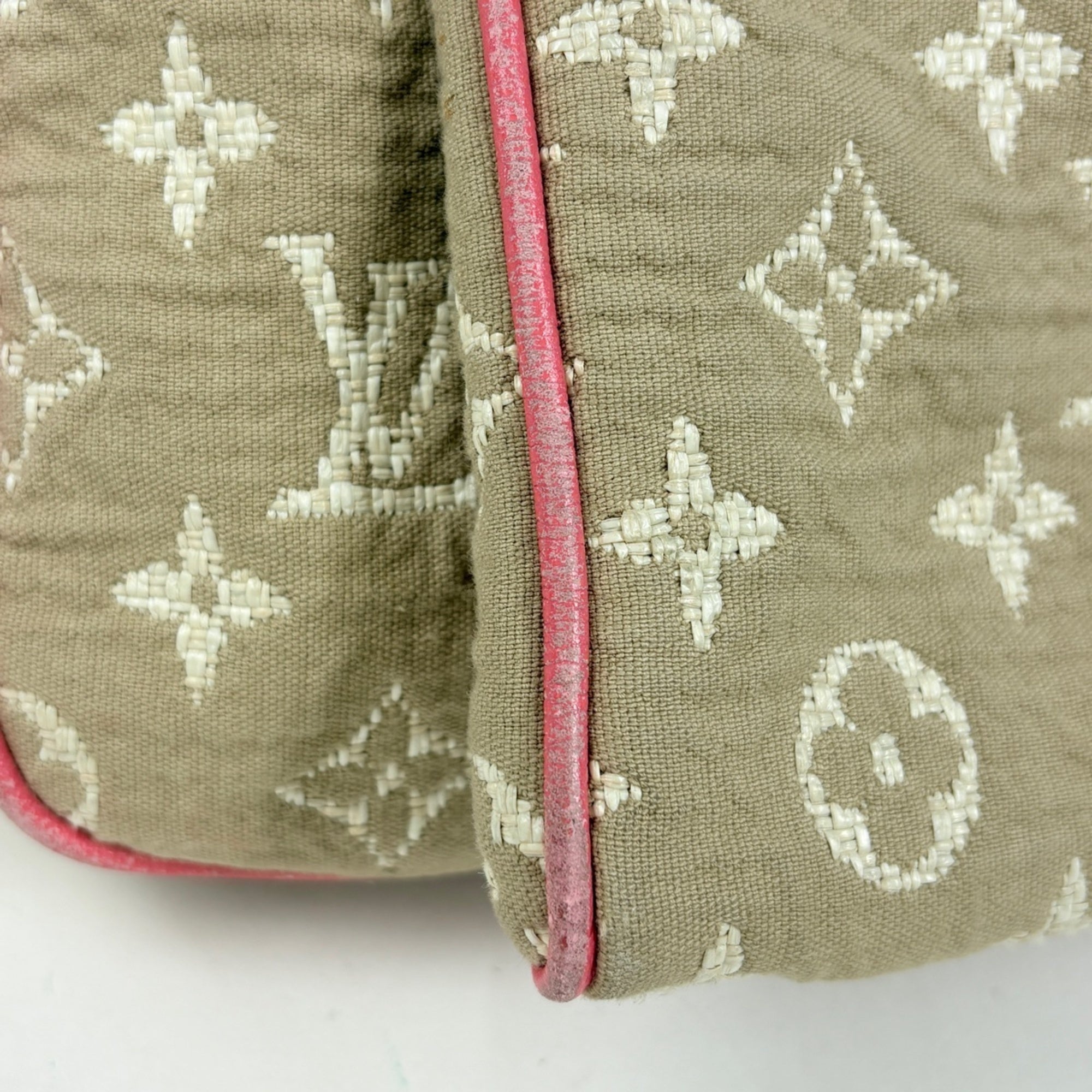 Louis Vuitton Beige Pink Monogram Monogram Handbag (Pre-Owned)