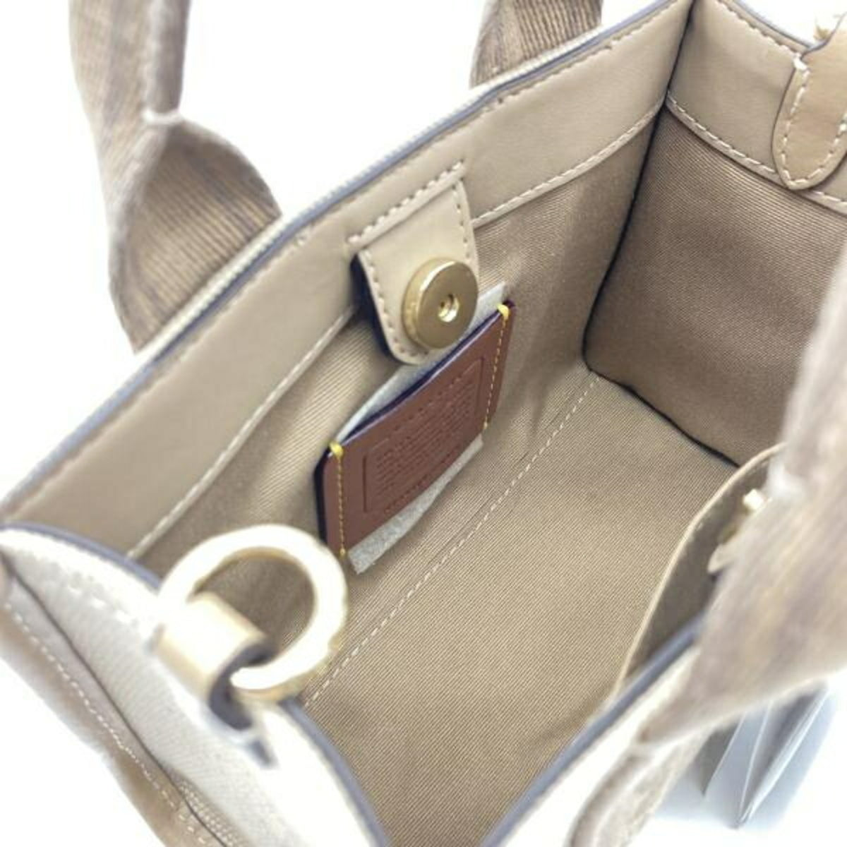 Coach Beige Shoulder Bag (Pre-Owned)