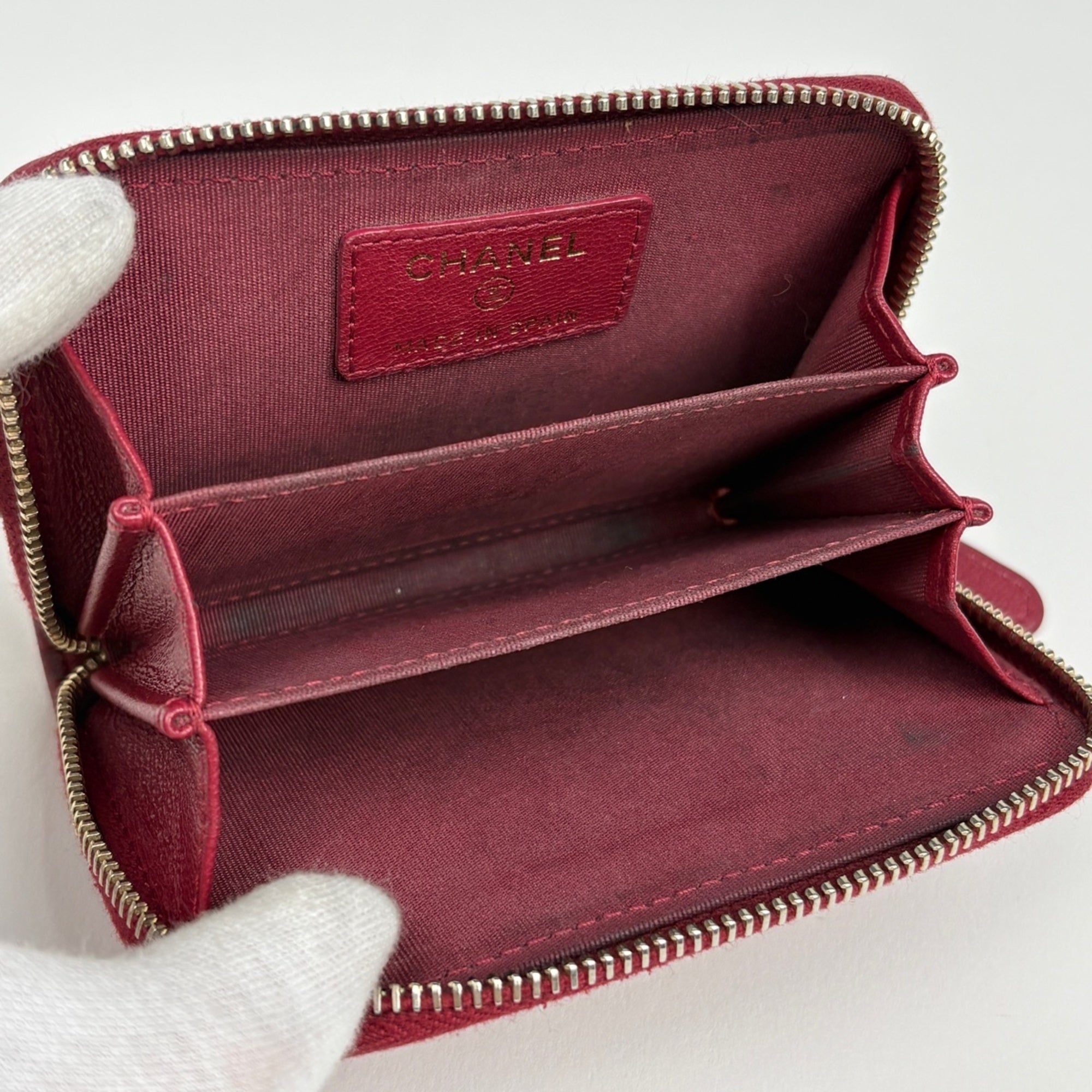 Chanel Red Color Leather Coin Purse/Coin Case (Pre-Owned)