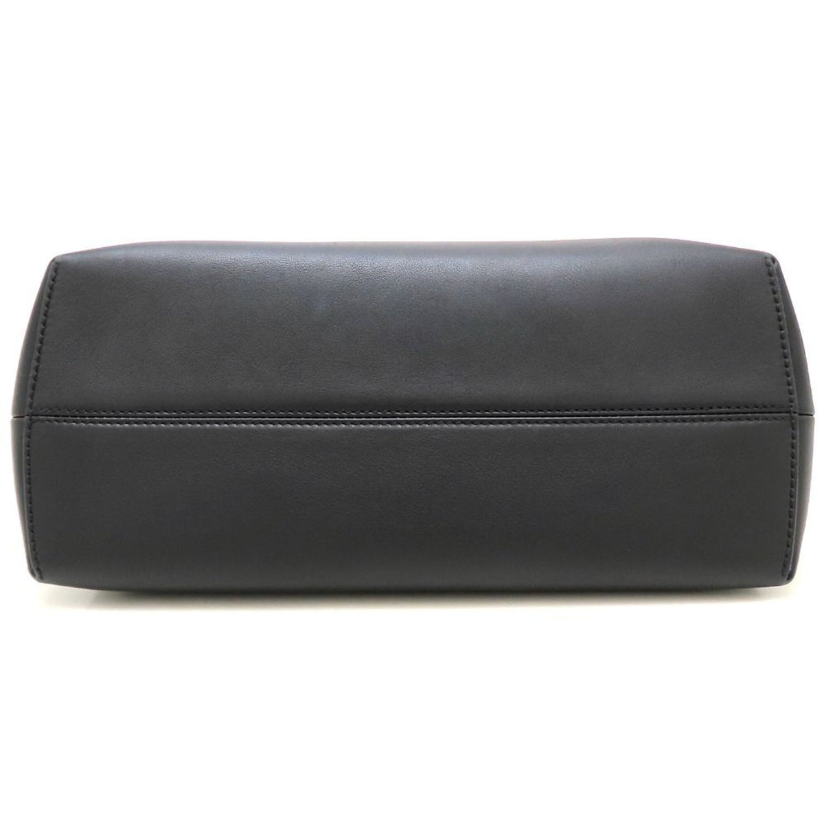Fendi Black Leather Shoulder Bag (Pre-Owned)