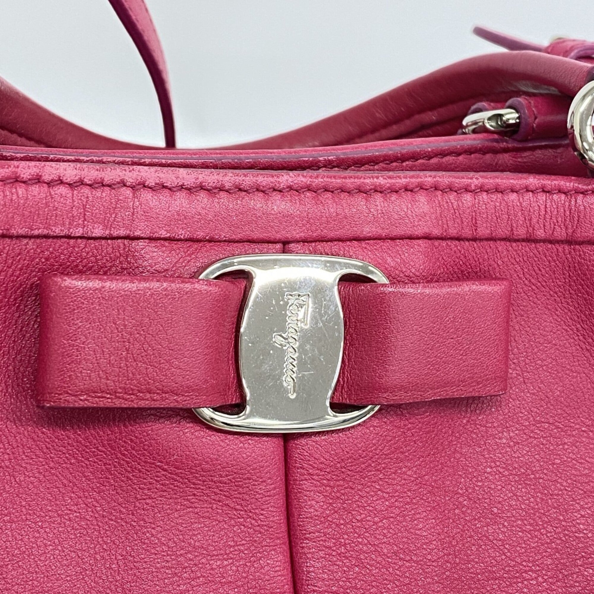 Salvatore Ferragamo Pink Leather Handbag (Pre-Owned)