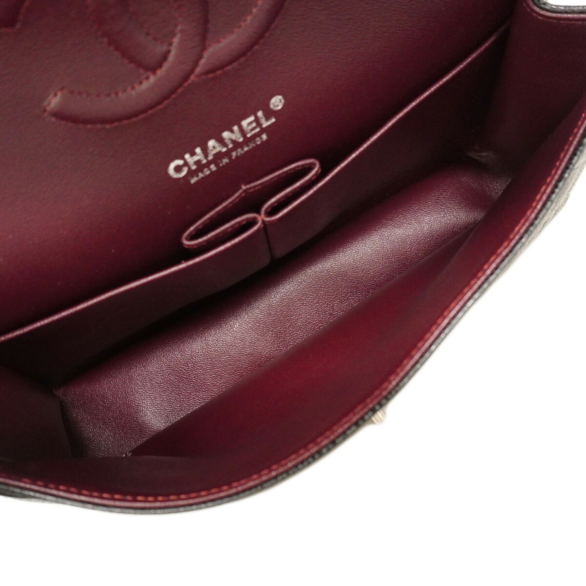Chanel Black Grained Calfskin Shoulder Bag (Pre-Owned)