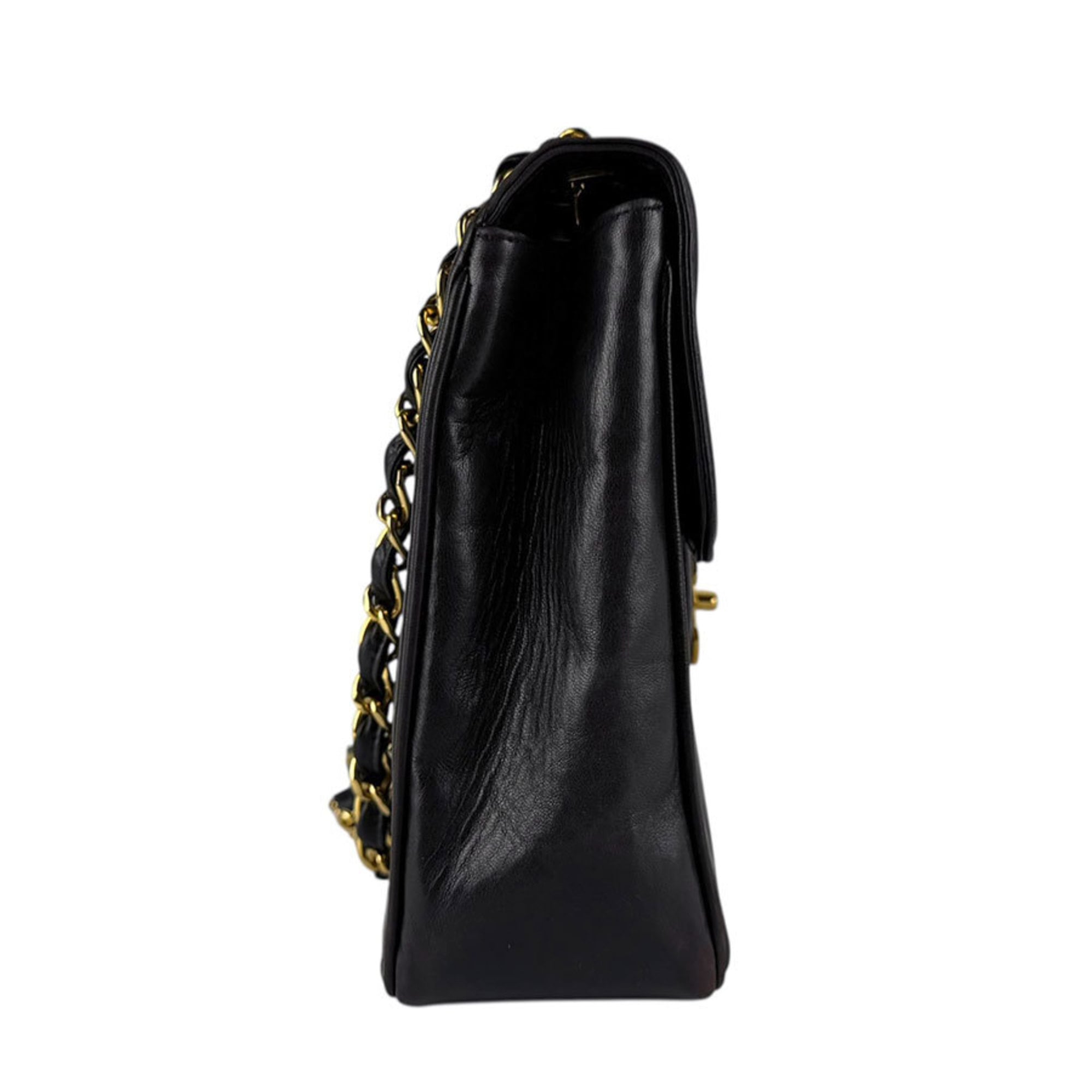 Chanel Black Leather Shoulder Bag (Pre-Owned)