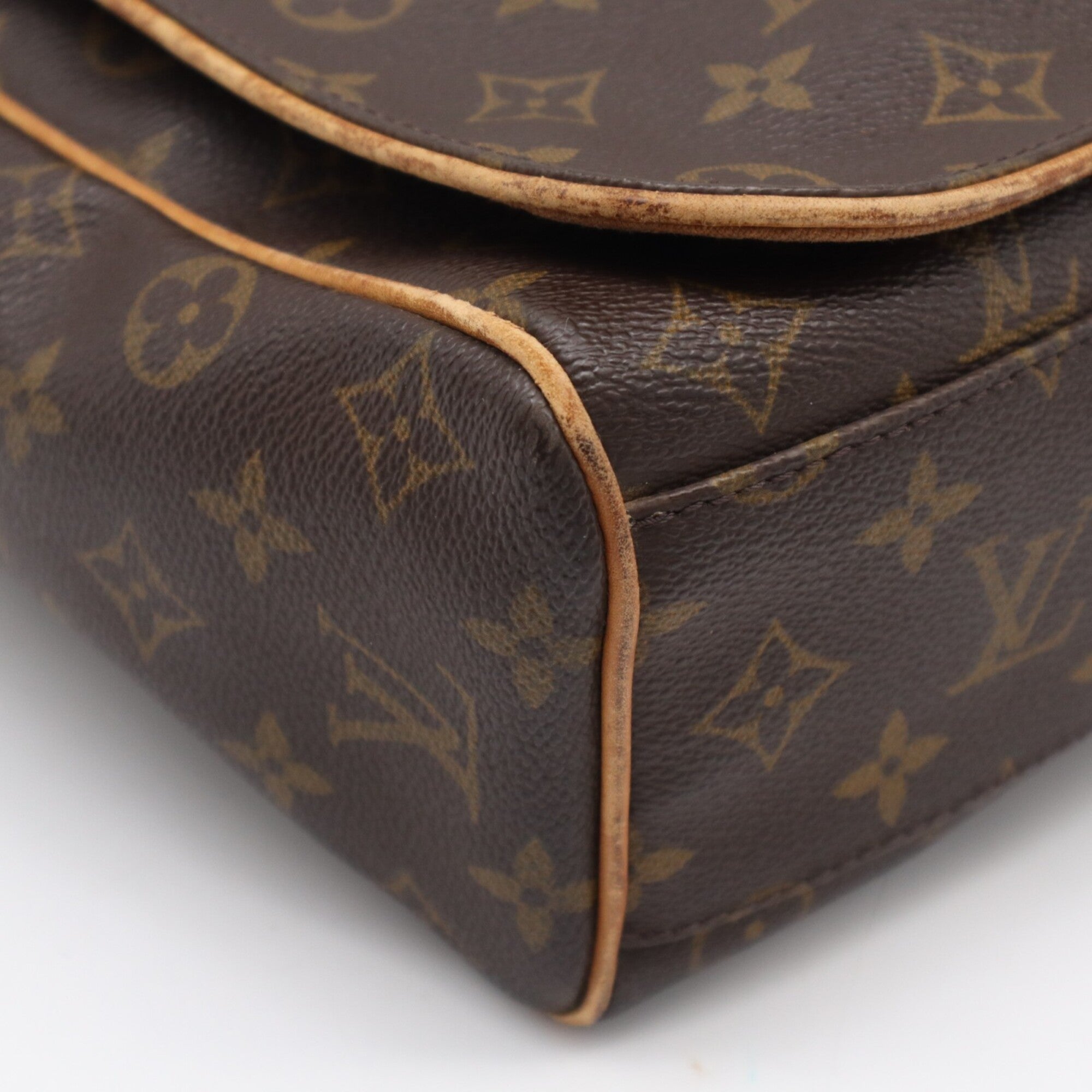 Louis Vuitton Beige Brown Monogram Coated Canvas Leather Shoulder Bag (Pre-Owned)