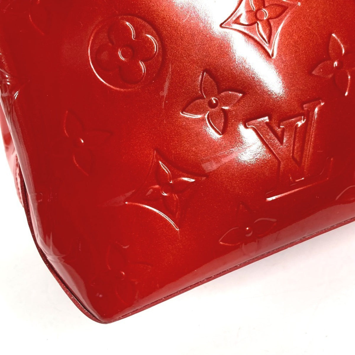Louis Vuitton Pomme D'amour Red Color Monogram Vernis Handbag (Pre-Owned)