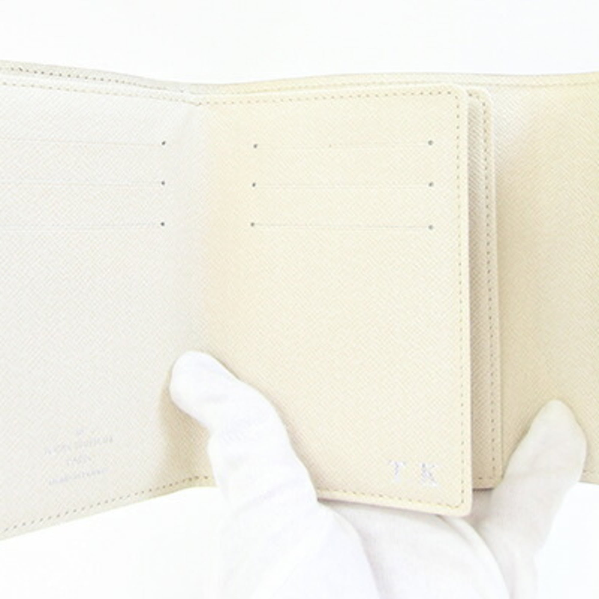 Louis Vuitton Ivory Lv Off White Wallet (Tri-Fold) (Pre-Owned)