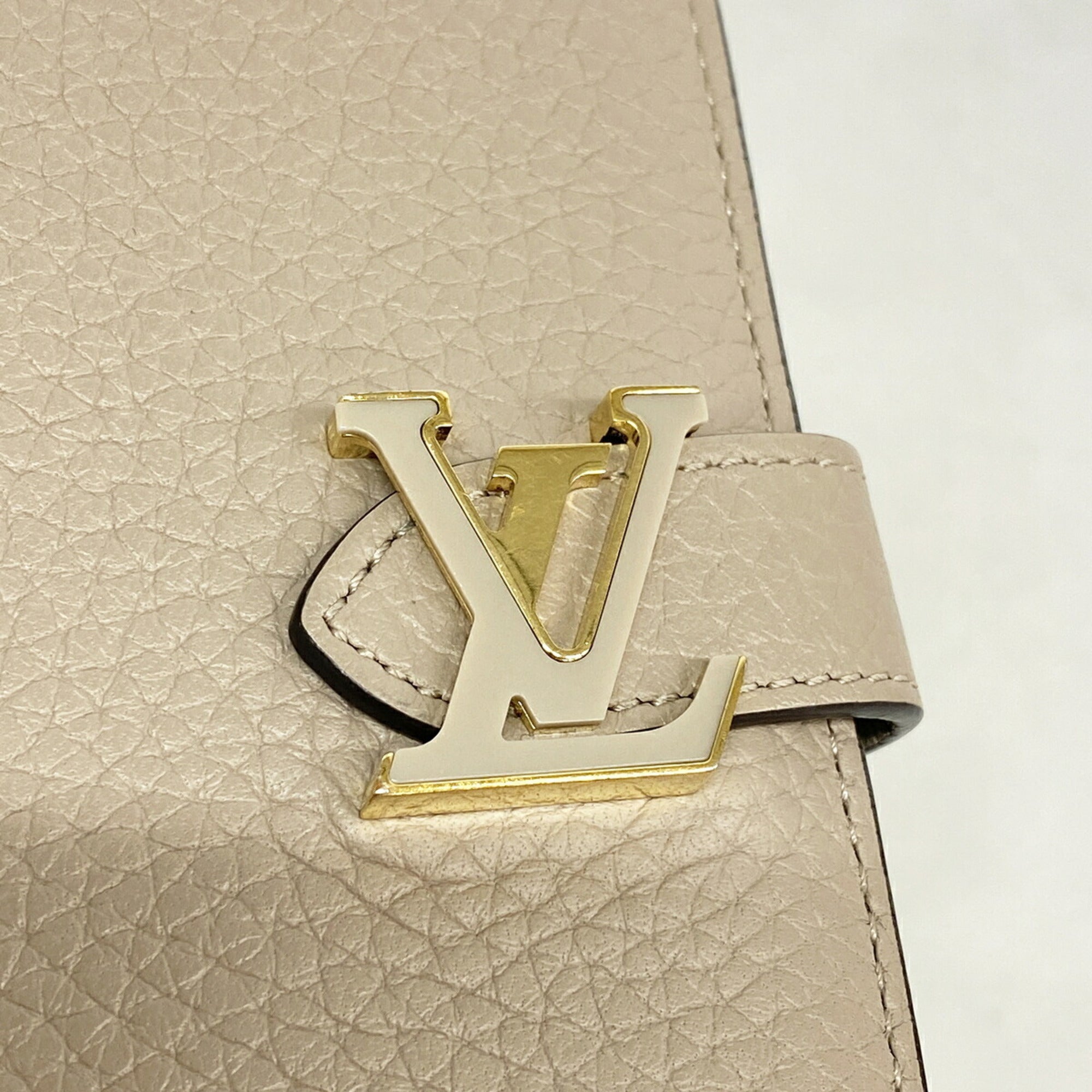Louis Vuitton Galle Wallet (Bi-Fold) (Pre-Owned)