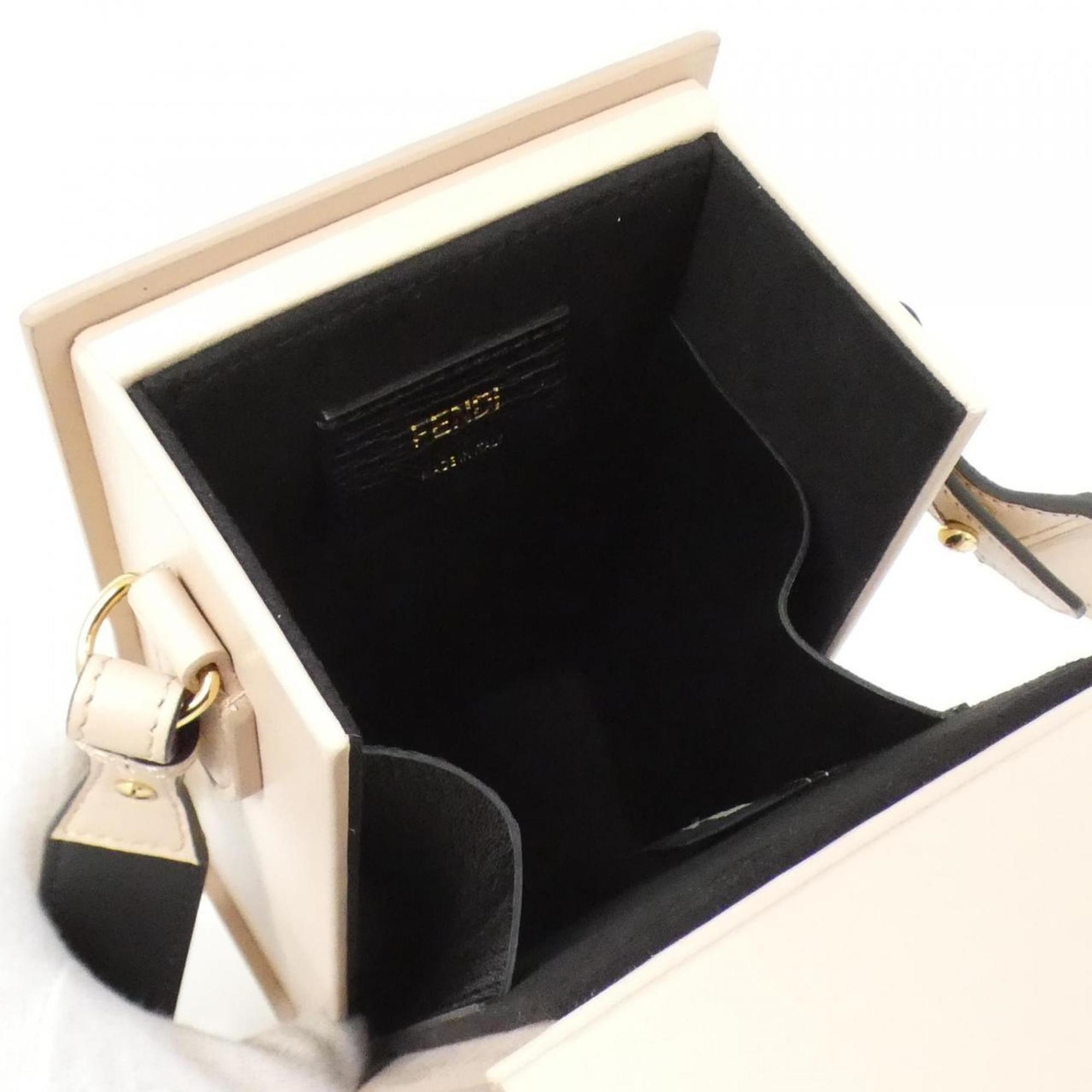 Fendi Gold Leather Shoulder Bag (Pre-Owned)