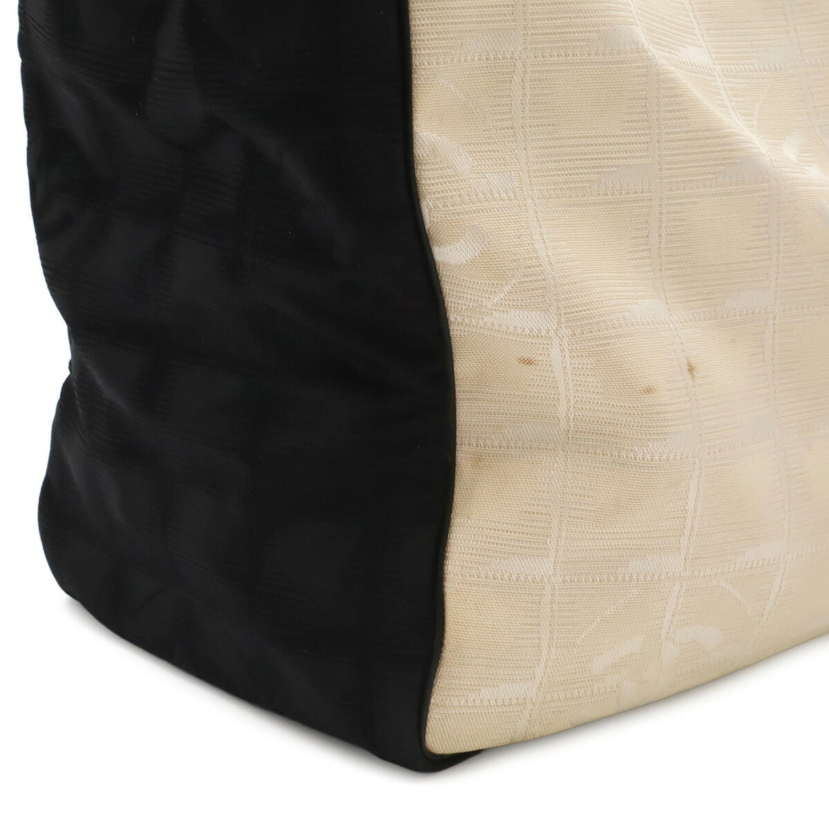 Chanel Beige Black Nylon Jacquard Leather Shoulder Bag Tote Bag (Pre-Owned)