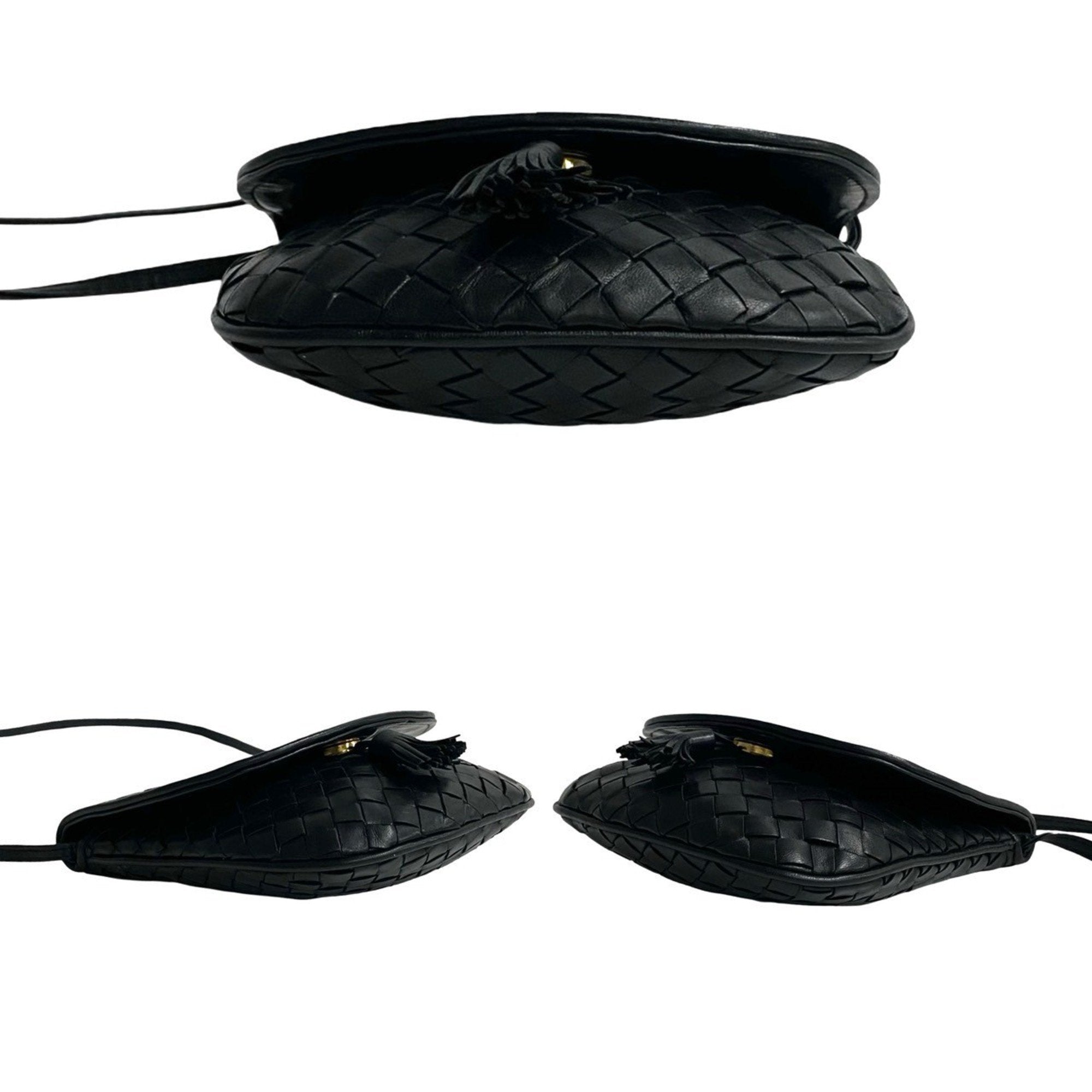Bottega Veneta Black Leather Pochette Shoulder Bag (Pre-Owned)