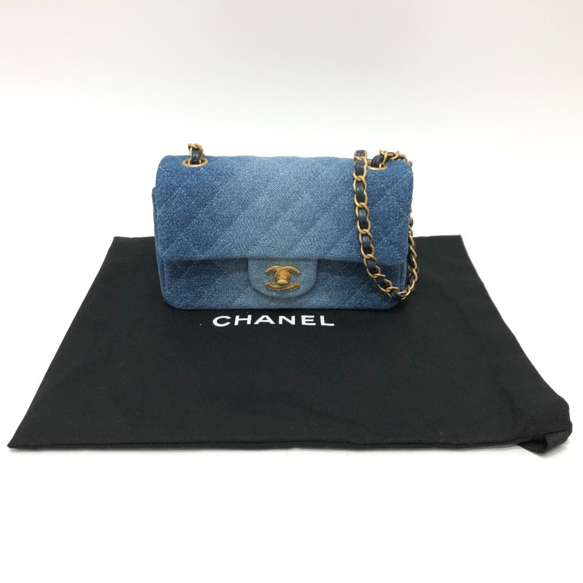 Chanel Matelasse Blue Denim Shoulder Bag (Pre-Owned)