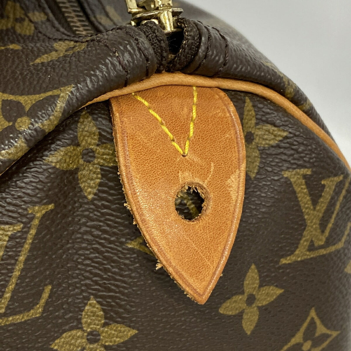 Louis Vuitton Brown Handbag (Pre-Owned)