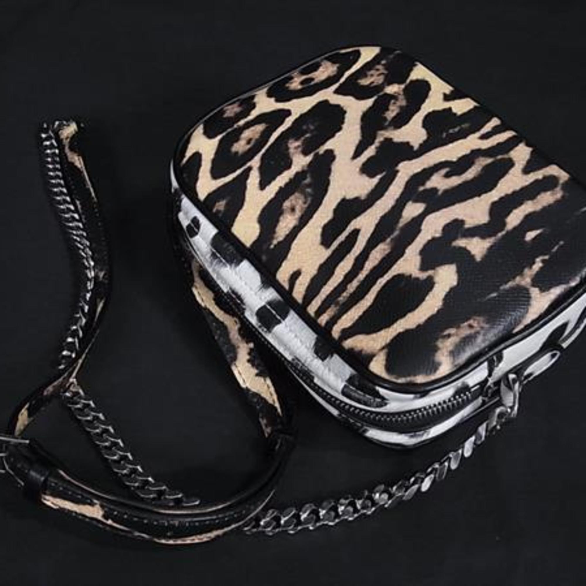 Burberry Brown White Leather Handbag Shoulder Bag Tote Bag (Pre-Owned)