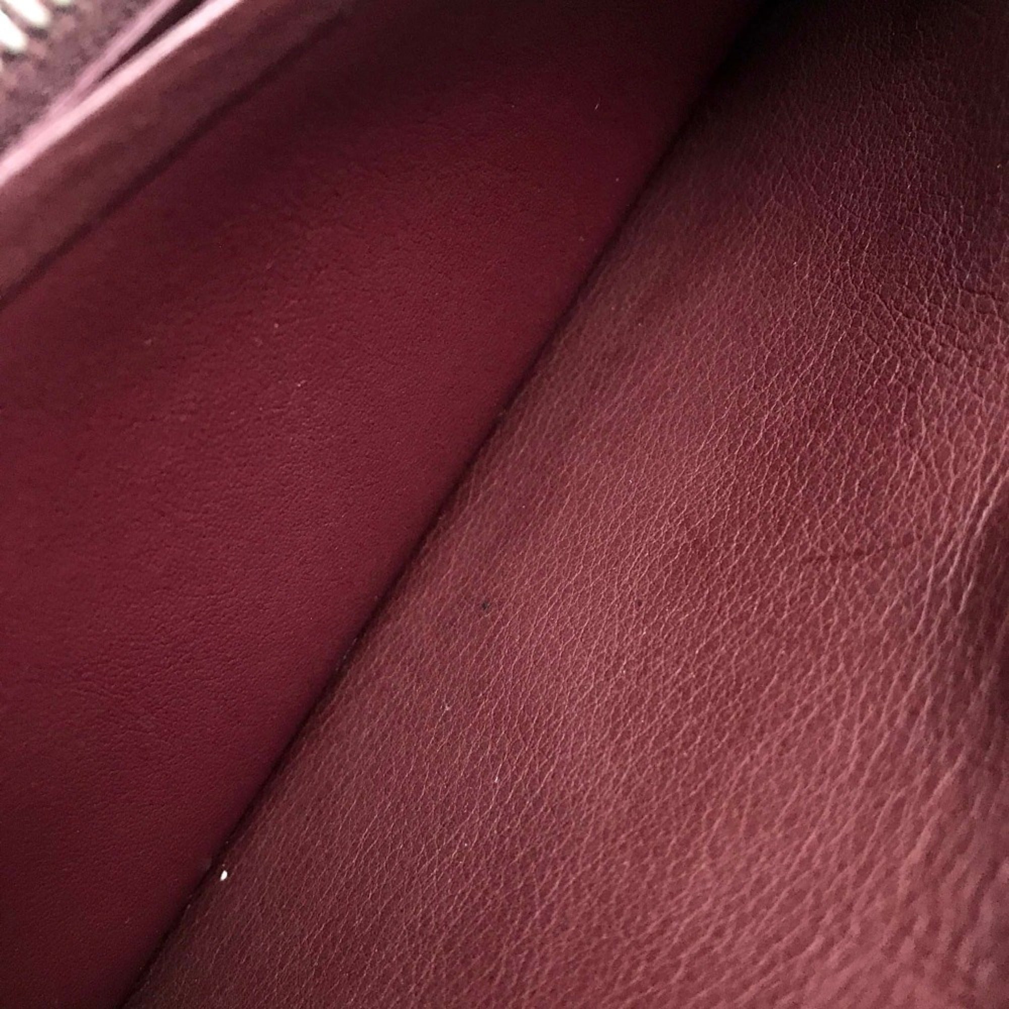 Louis Vuitton Other Leather Long Wallet (Bi-Fold) (Pre-Owned)