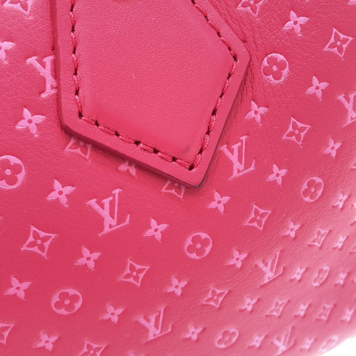 Louis Vuitton Pink Rose Leather Shoulder Bag (Pre-Owned)