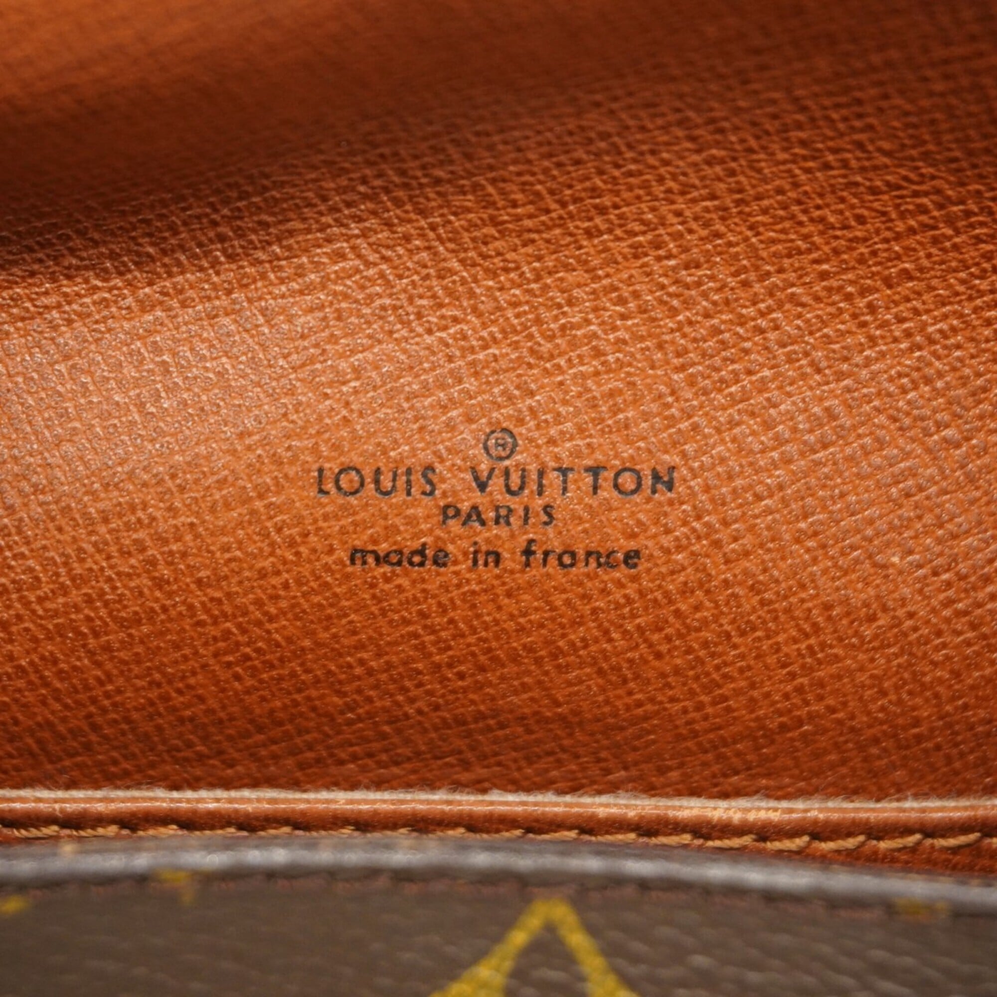 Louis Vuitton Brown Shoulder Bag (Pre-Owned)