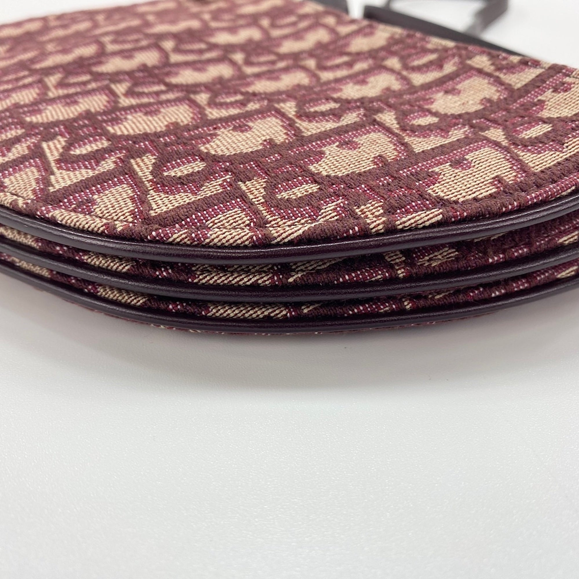 Christian Dior Trotter Red Color Wine Trotter Shoulder Bag (Pre-Owned)