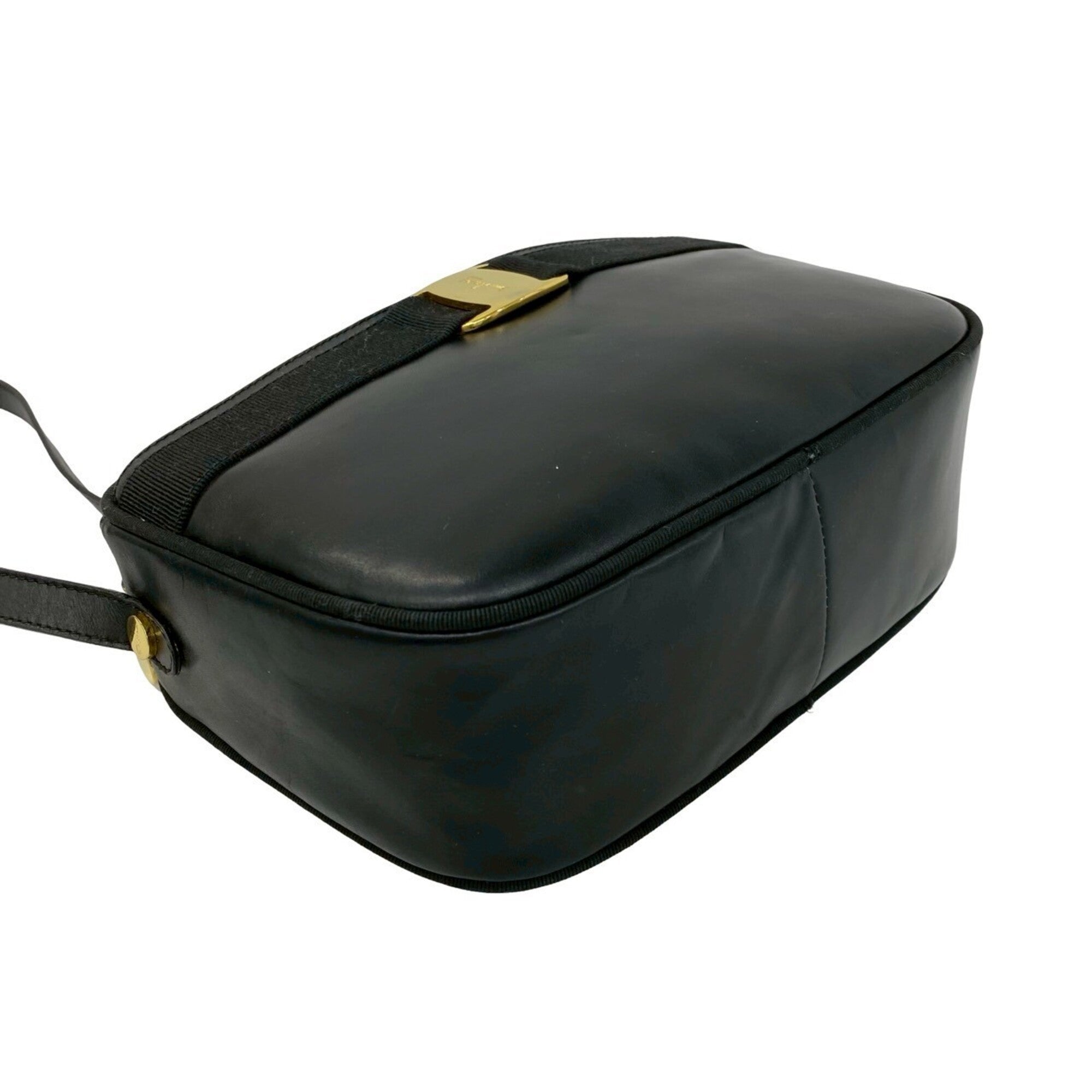 Salvatore Ferragamo Black Leather Shoulder Bag (Pre-Owned)