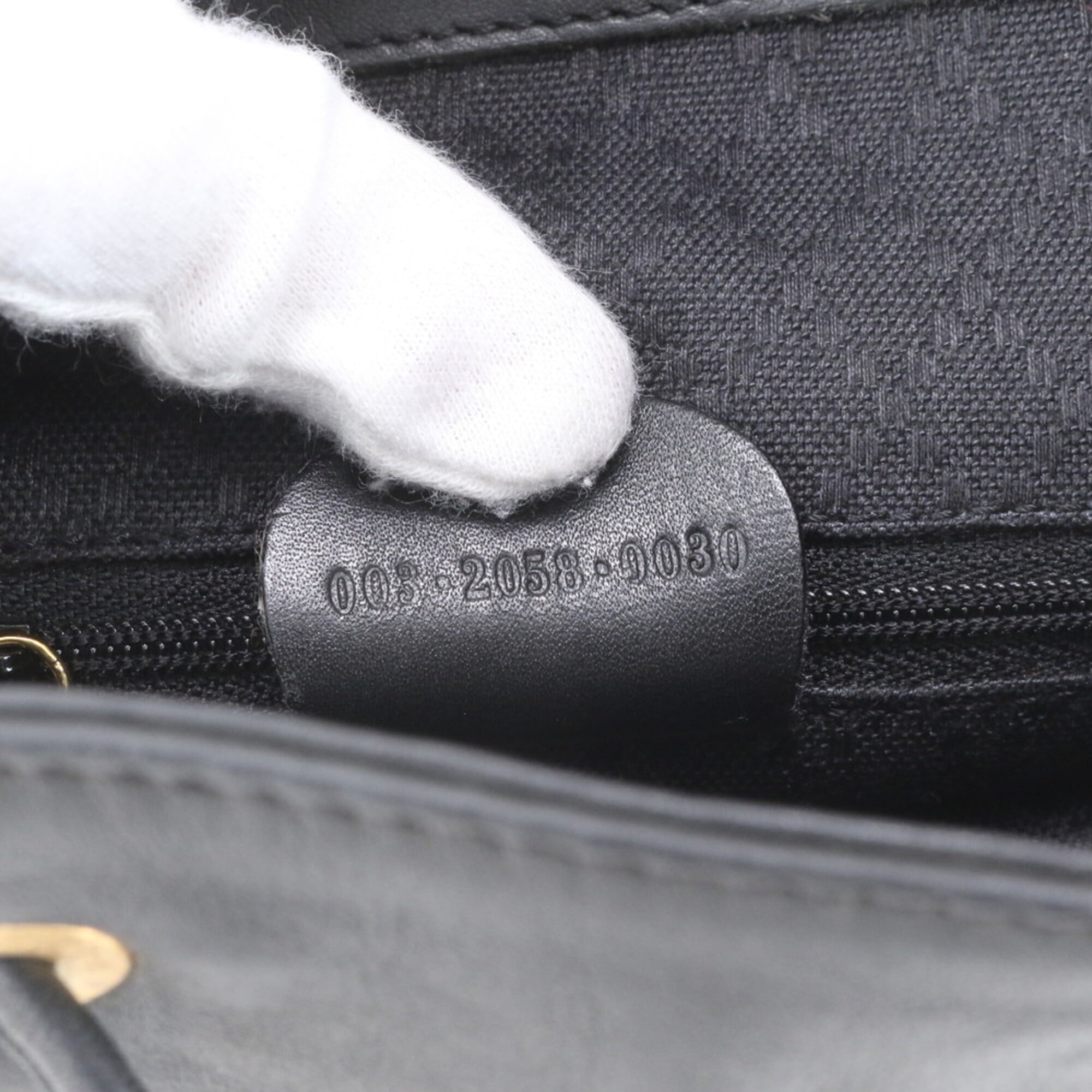 Gucci Black Leather Backpack Shoulder Bag (Pre-Owned)