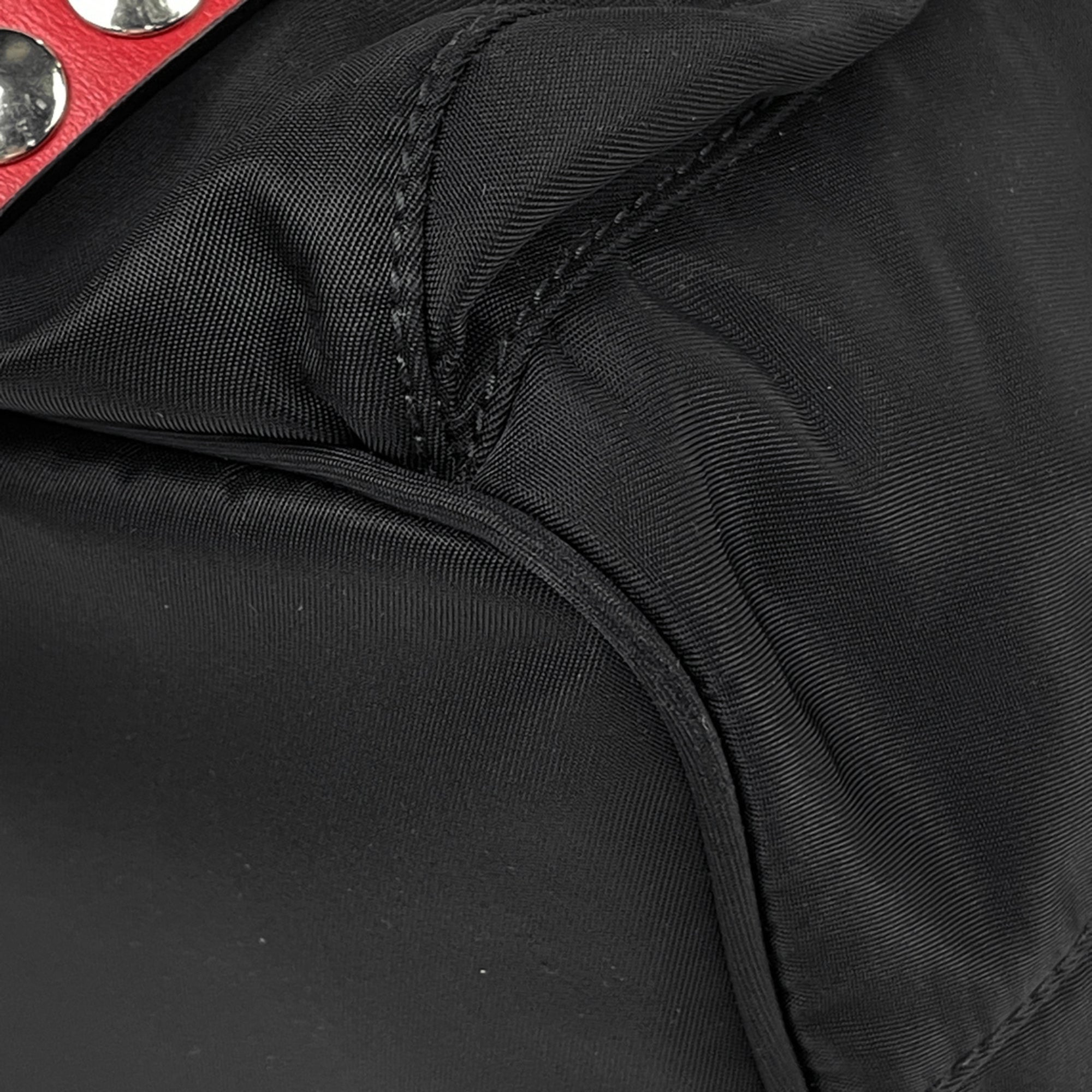 Prada Black Nylon Shoulder Bag (Pre-Owned)