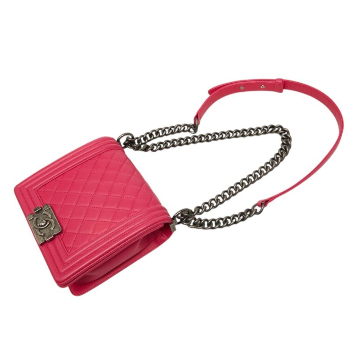 Chanel Pink Shoulder Bag (Pre-Owned)