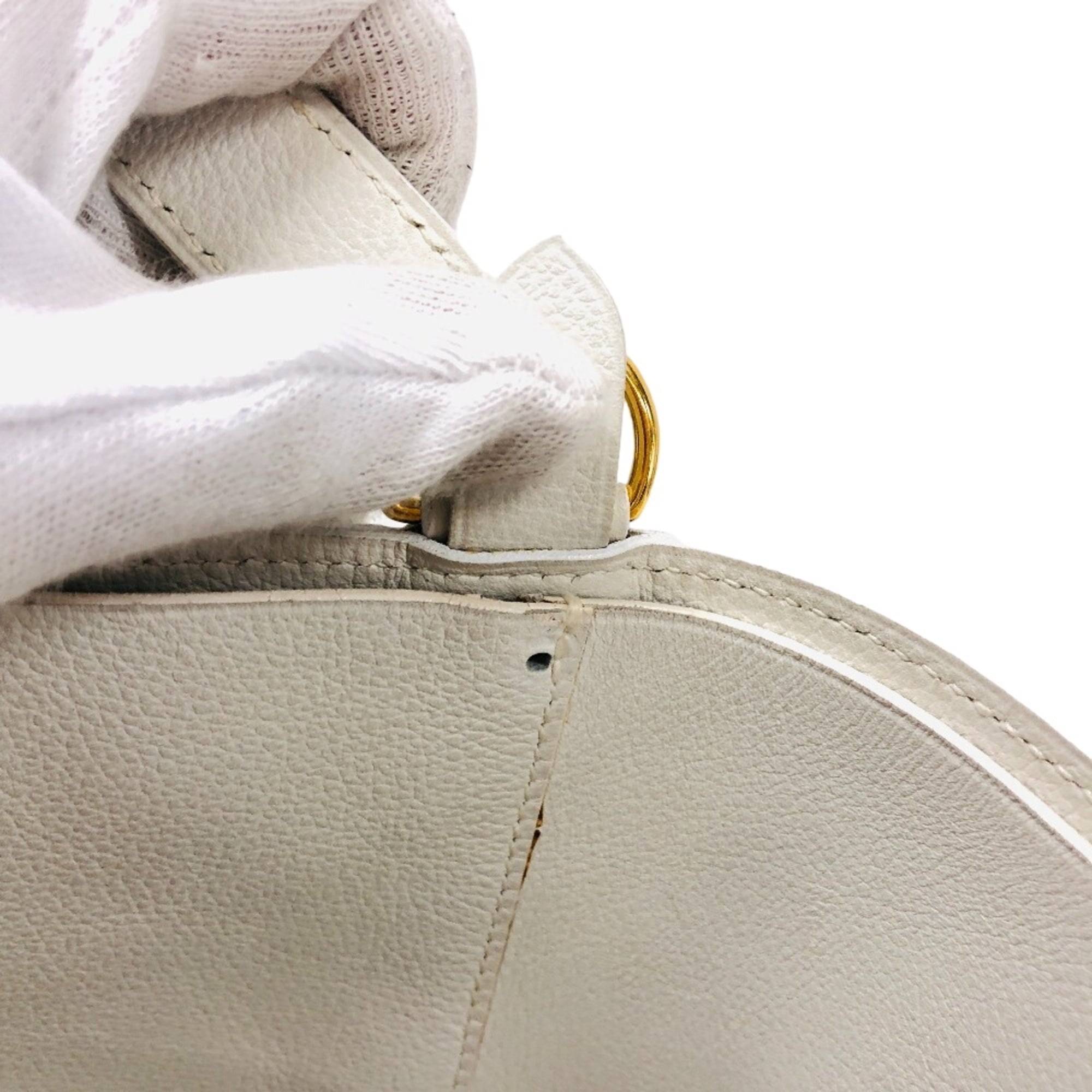 Hermes White Leather Handbag (Pre-Owned)
