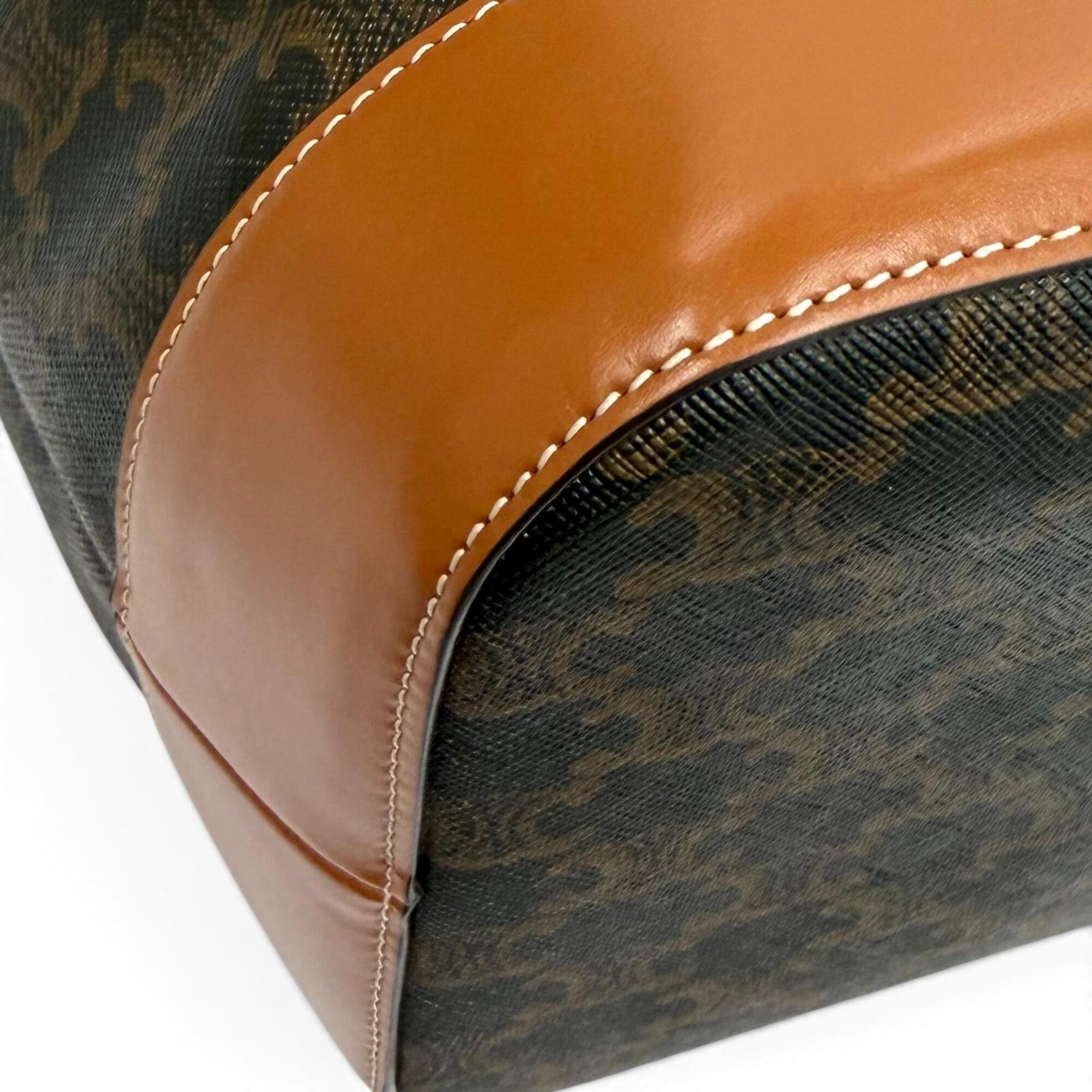 Celine Brown Leather Shoulder Bag (Pre-Owned)
