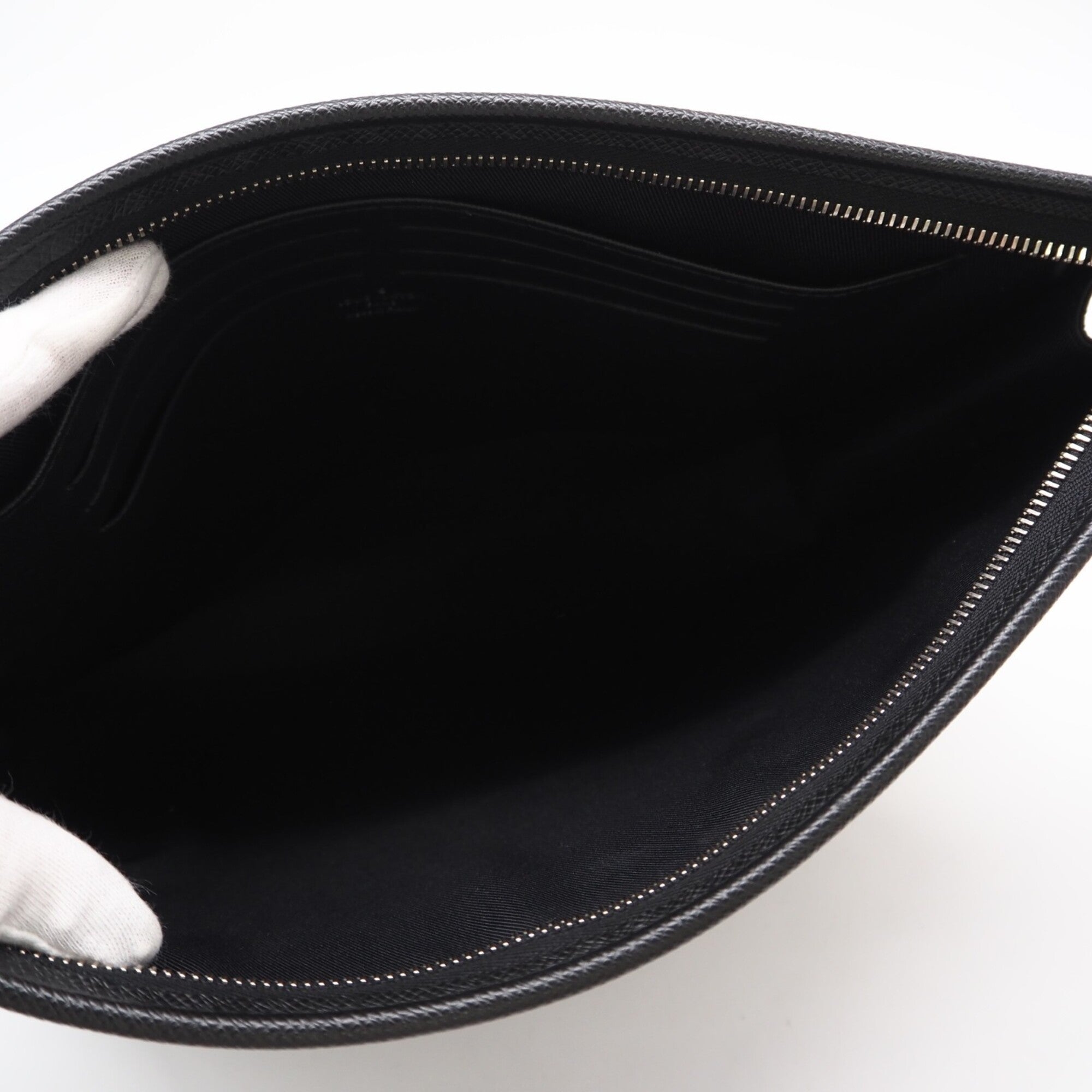 Louis Vuitton Black Leather Clutch Bag (Pre-Owned)