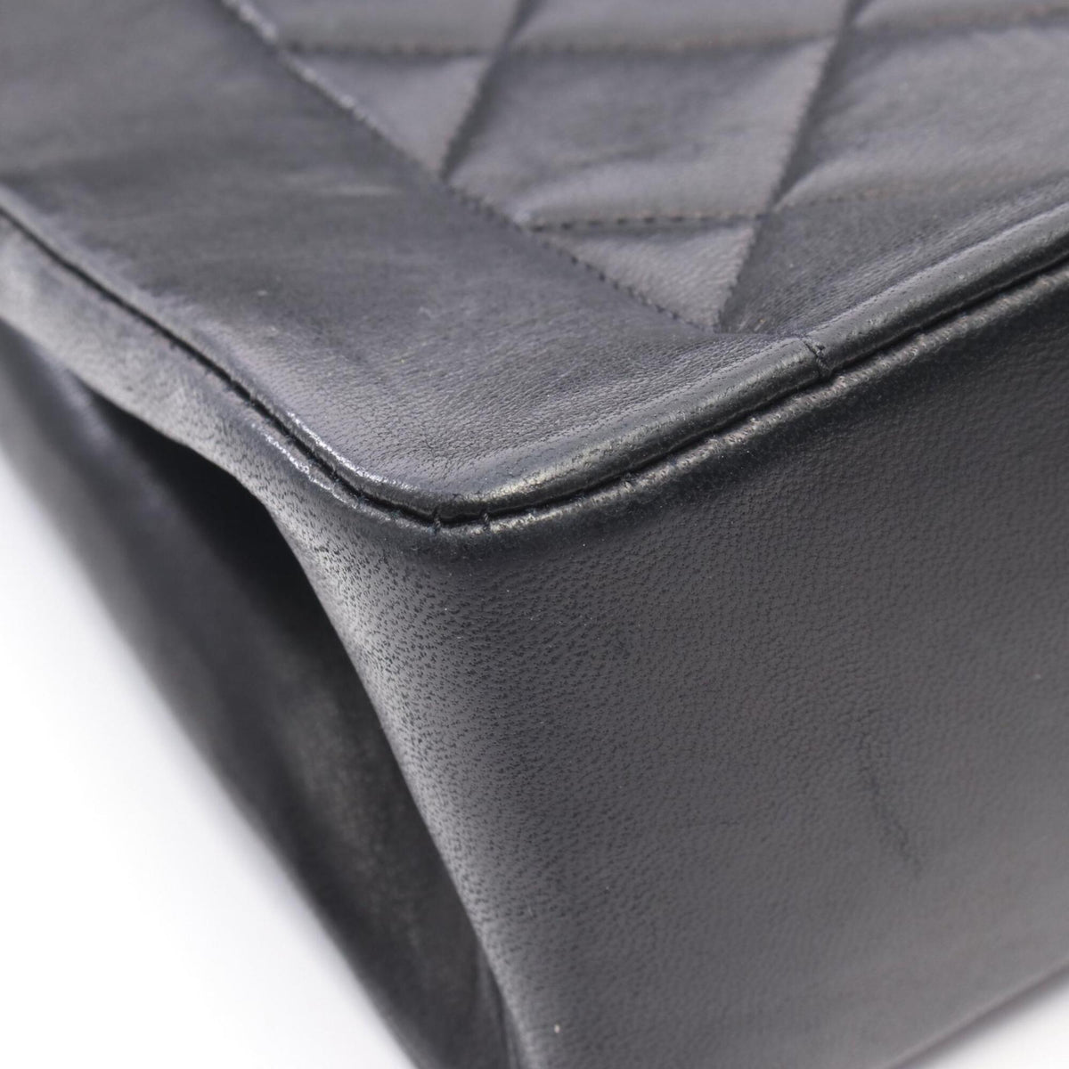 Chanel Black Leather Handbag Shoulder Bag (Pre-Owned)