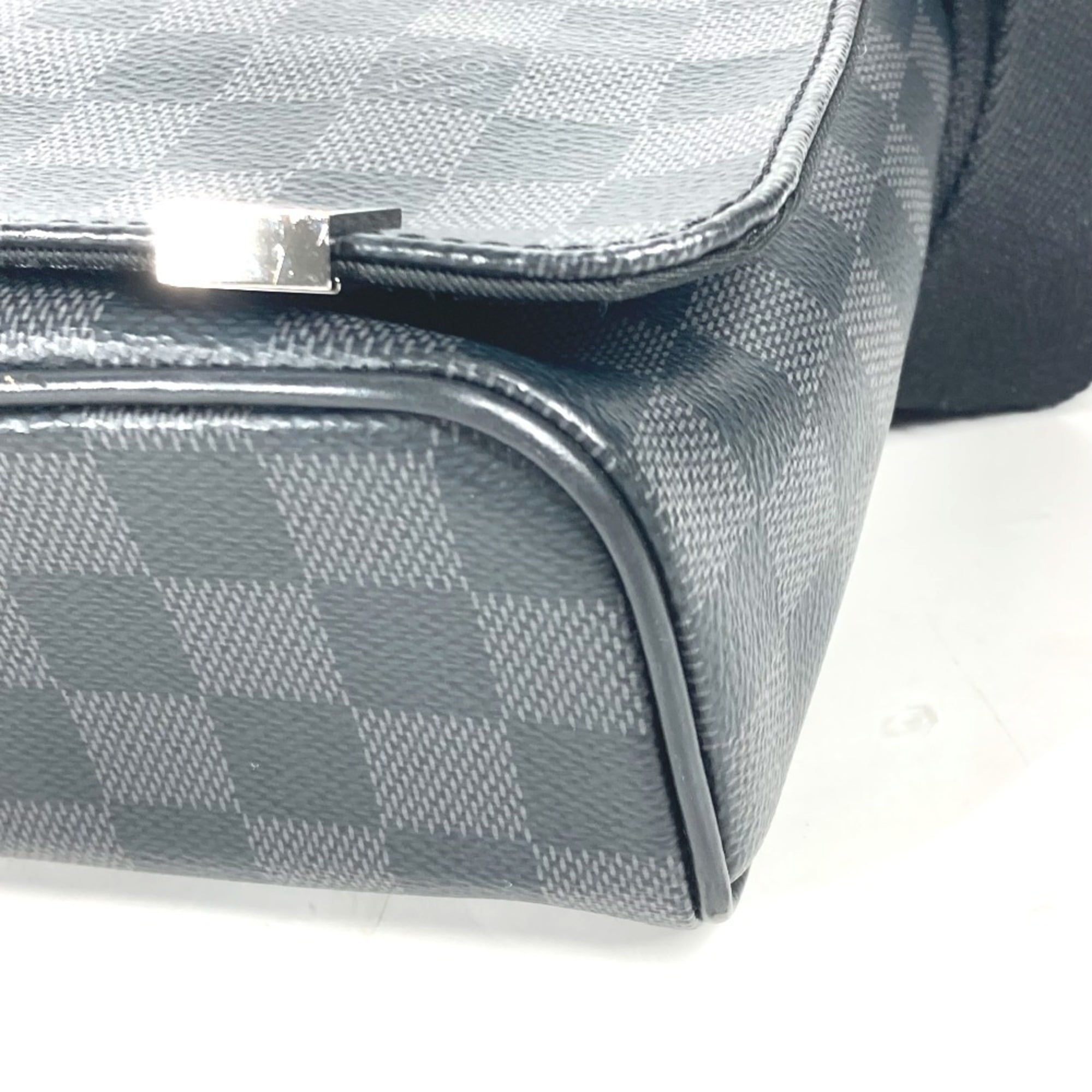 Louis Vuitton Black Damier Graphite Shoulder Bag (Pre-Owned)