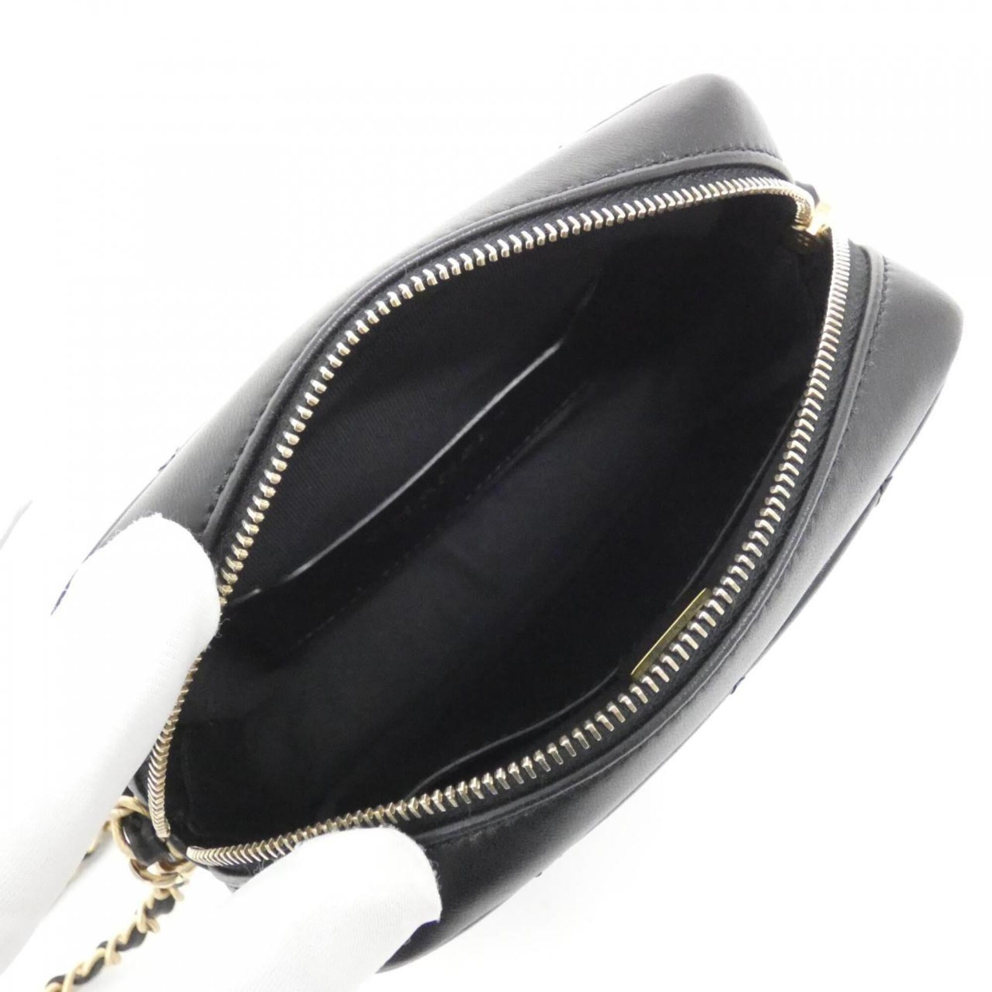 Chanel Black Leather Shoulder Bag (Pre-Owned)