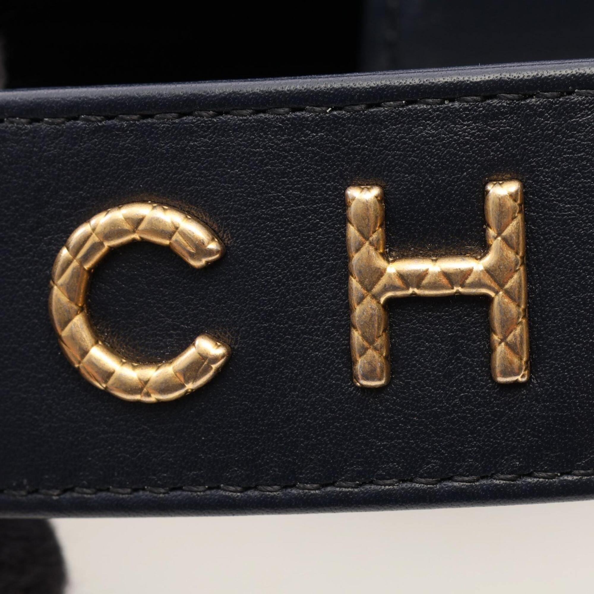 Chanel Navy Leather Handbag Shoulder Bag (Pre-Owned)