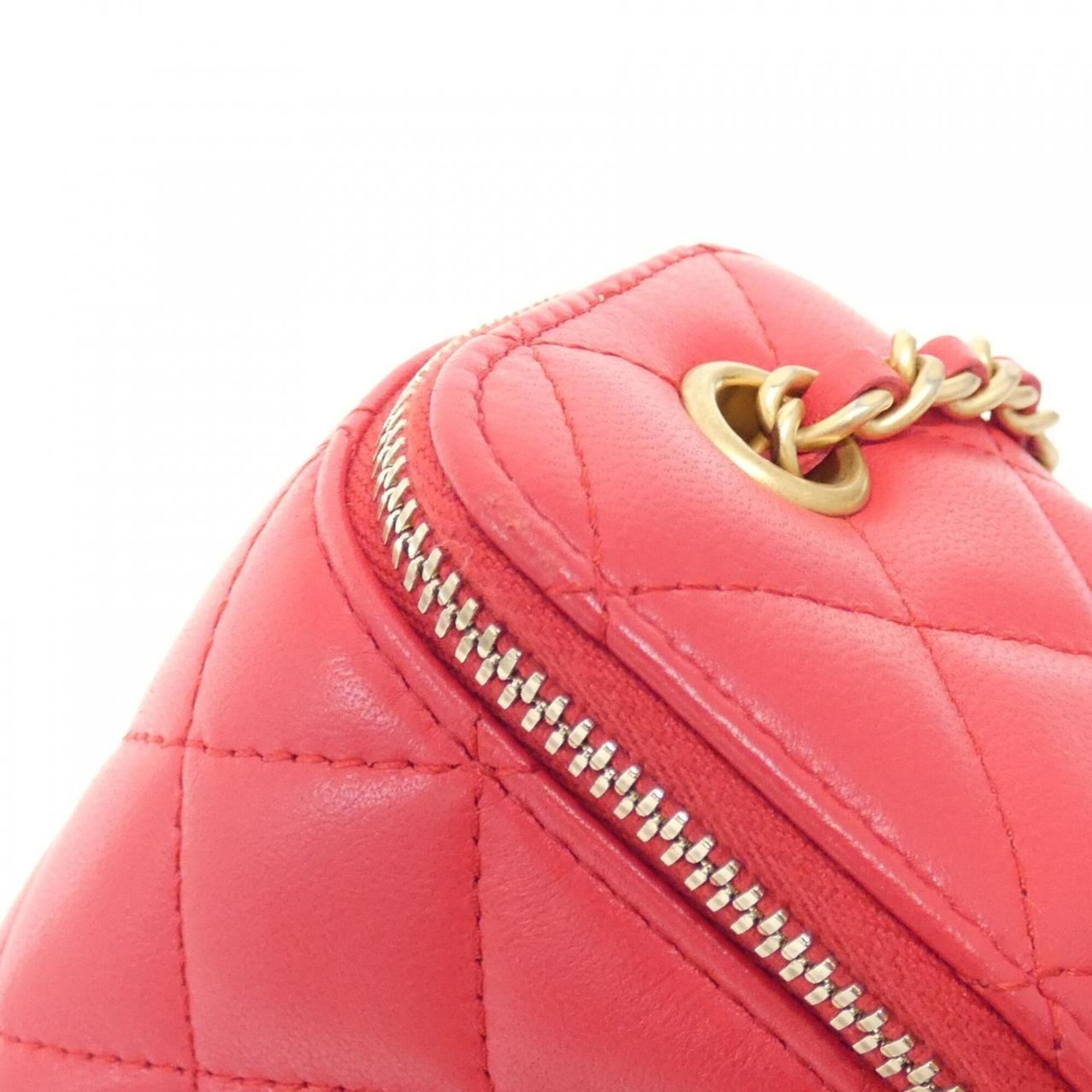 Chanel Red Color Leather Shoulder Bag (Pre-Owned)